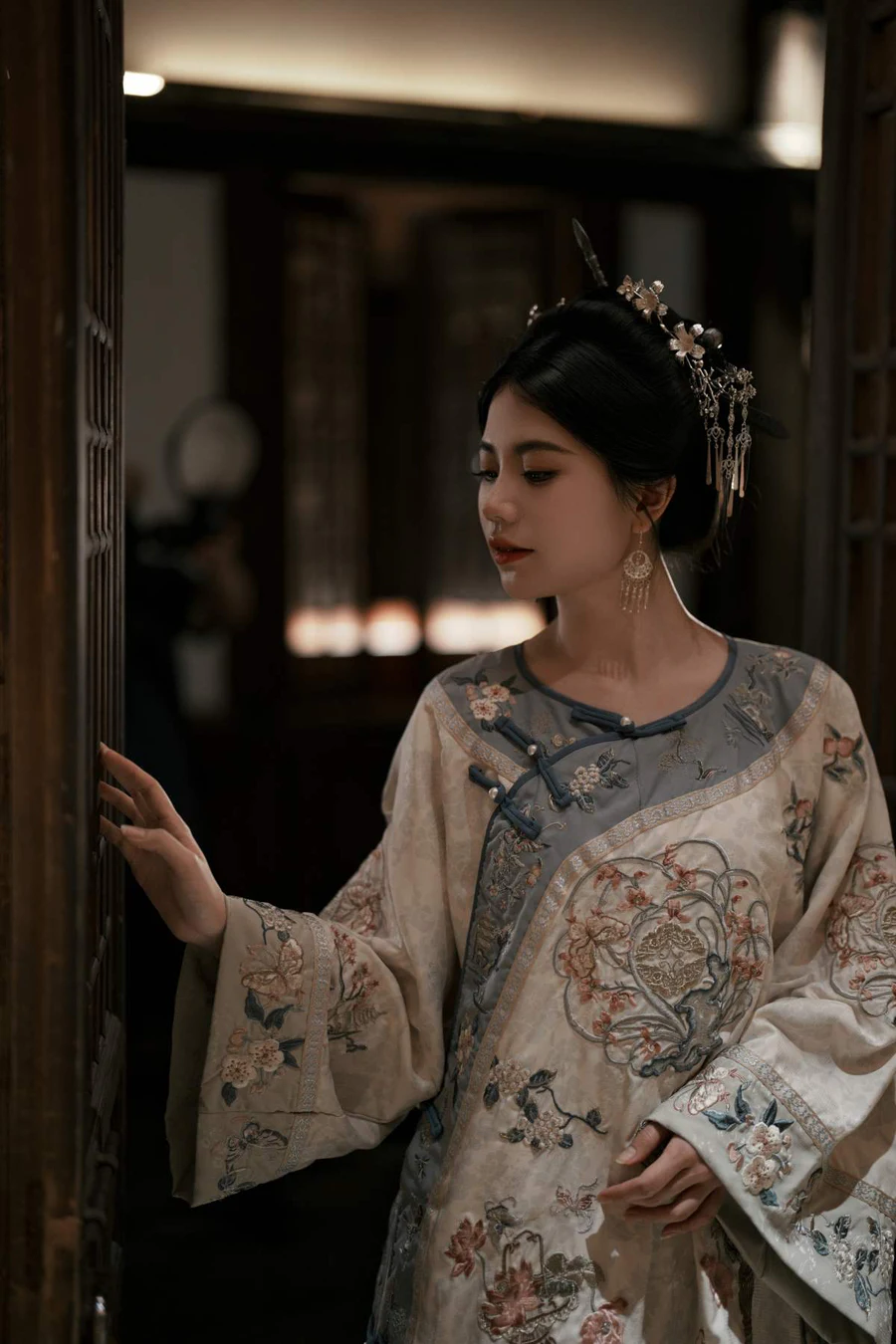 [YITUYU艺图语]2025.08.10 SONY A7C2直出人像（干货分享十） 阿咩 YITUYU艺图语-第1张