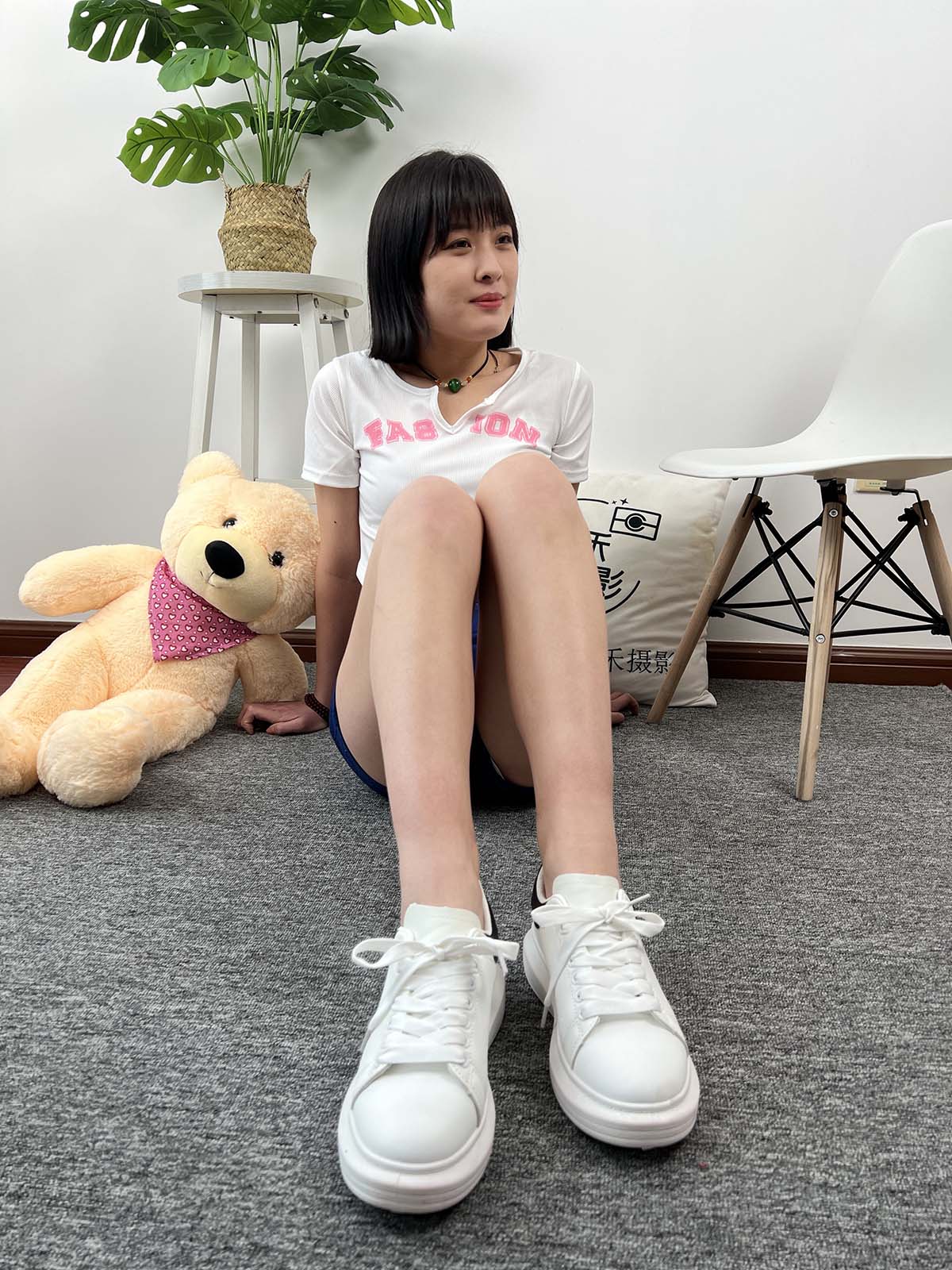 三禾摄影 NO.039 牛仔短裤 小白鞋 三禾摄影-第2张