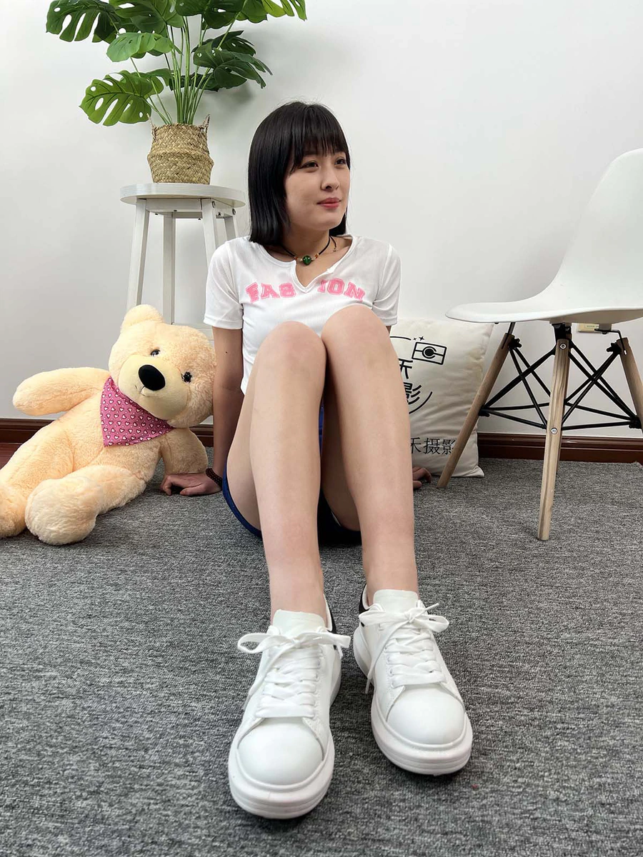 三禾摄影 NO.039 牛仔短裤 小白鞋 三禾摄影-第2张