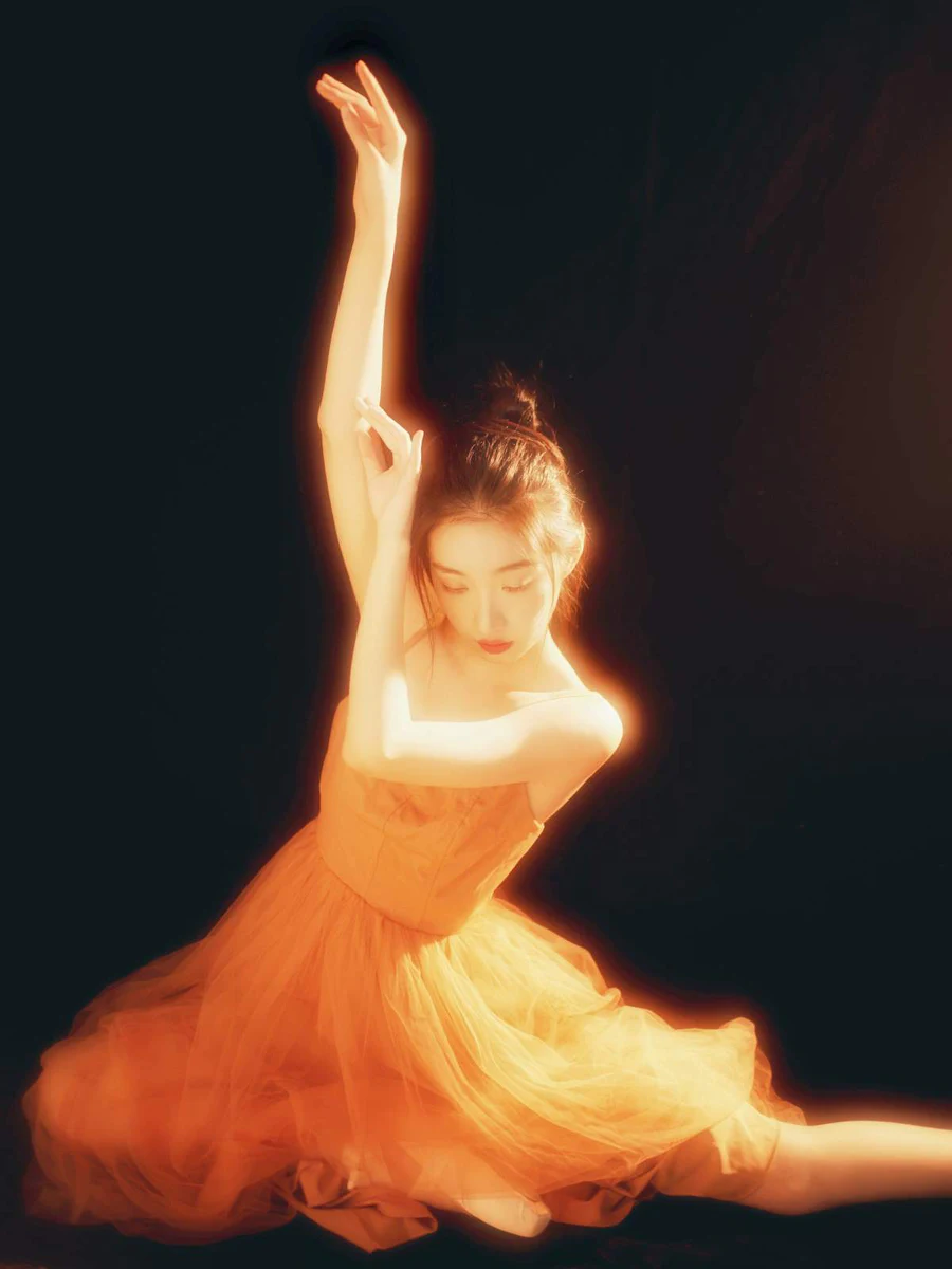 [YITUYU艺图语]2025.08.13 黄灯下的芭蕾 Yulia YITUYU艺图语-第1张