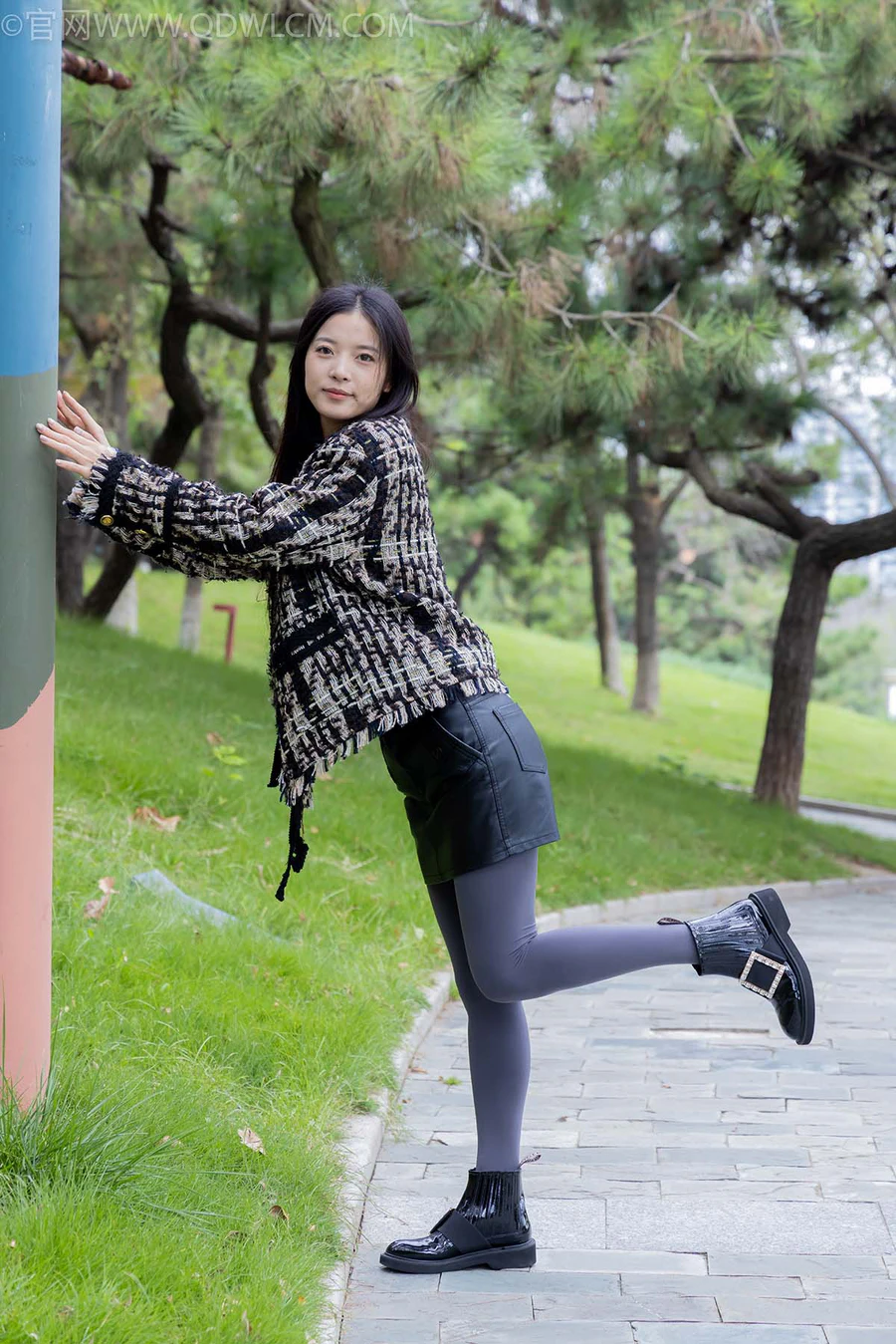 物恋传媒 NO.2549 茯苓-短靴、厚灰丝 WLCM物恋传媒-第1张