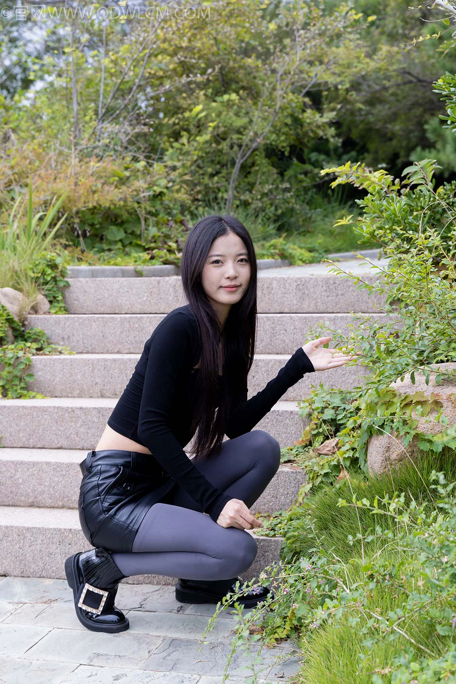 物恋传媒 NO.2549 茯苓-短靴、厚灰丝 WLCM物恋传媒-第2张