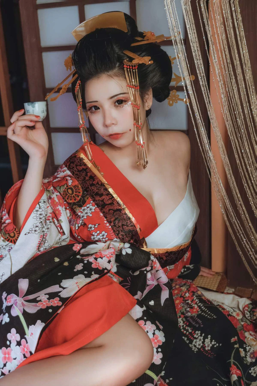 自闭颜球球(无颜小天使wy) – 花魁 Cosplay-第1张