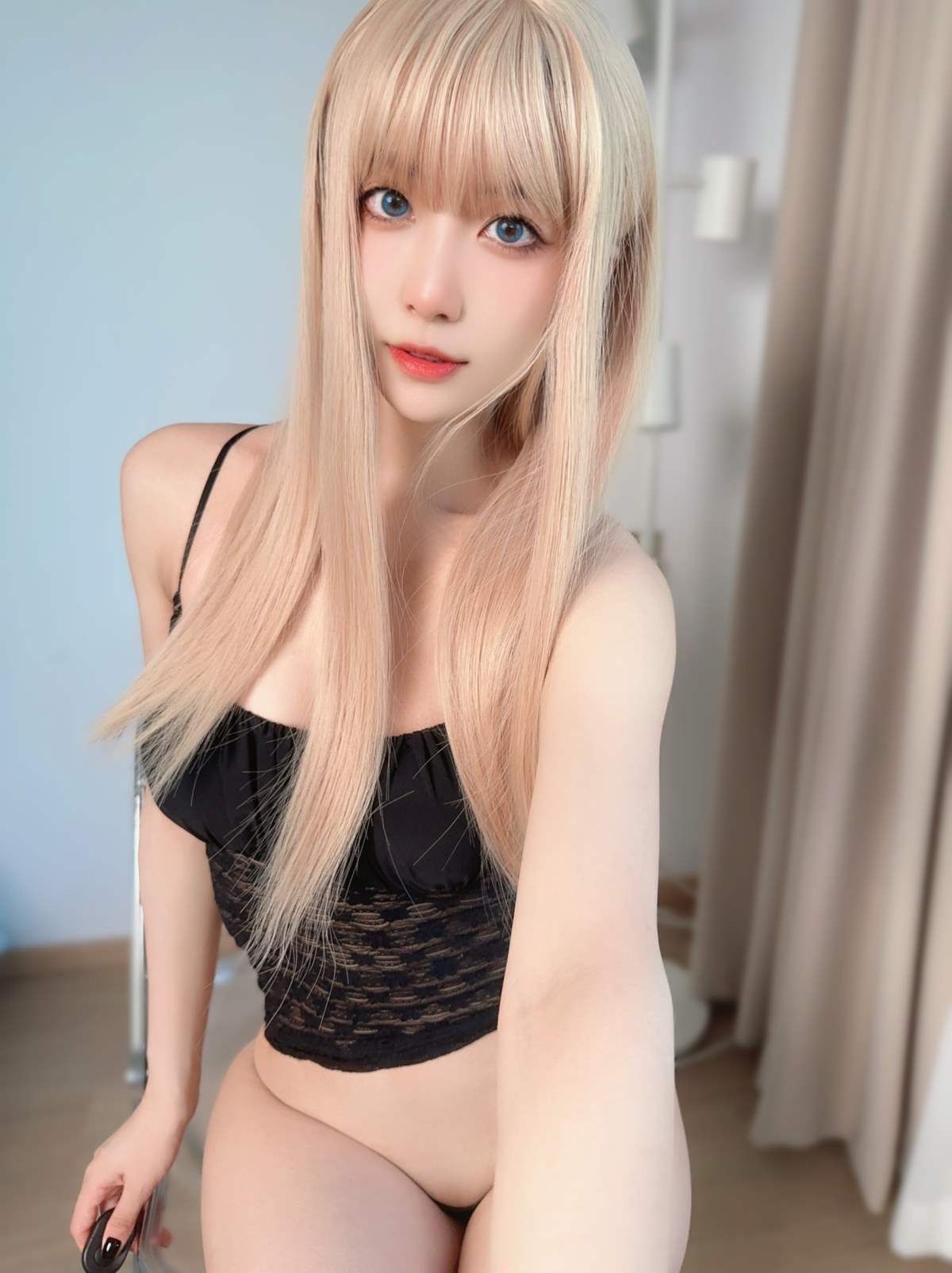 布丁大法 – 黑色吊带 Cosplay-第1张