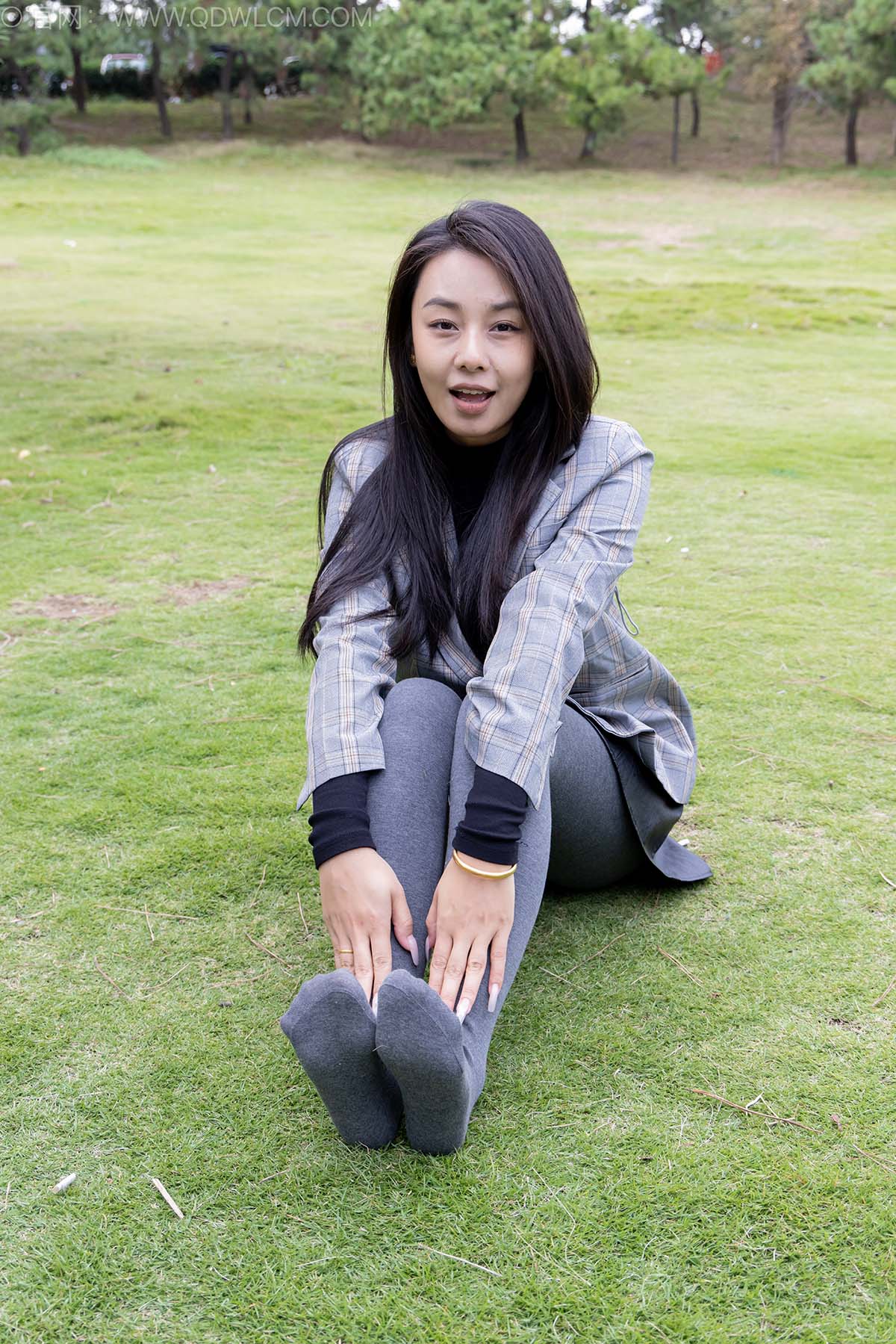 物恋传媒 NO.2559 岚岚-皮鞋、厚灰丝、穿袜子 WLCM物恋传媒-第2张