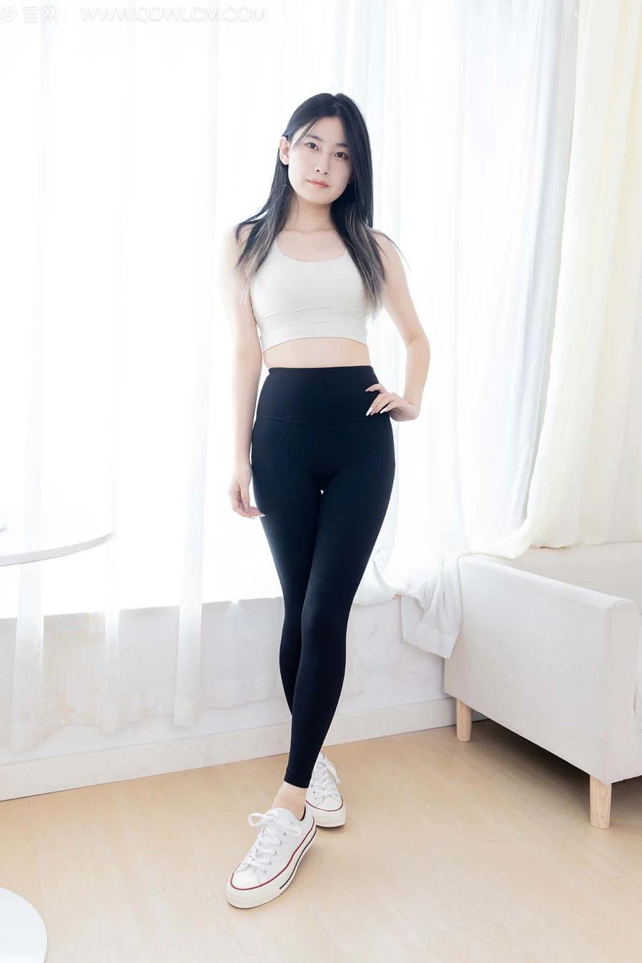 物恋传媒 NO.2561 贝壳-板鞋、帆布鞋、短肉丝、瑜伽裤 WLCM物恋传媒-第2张