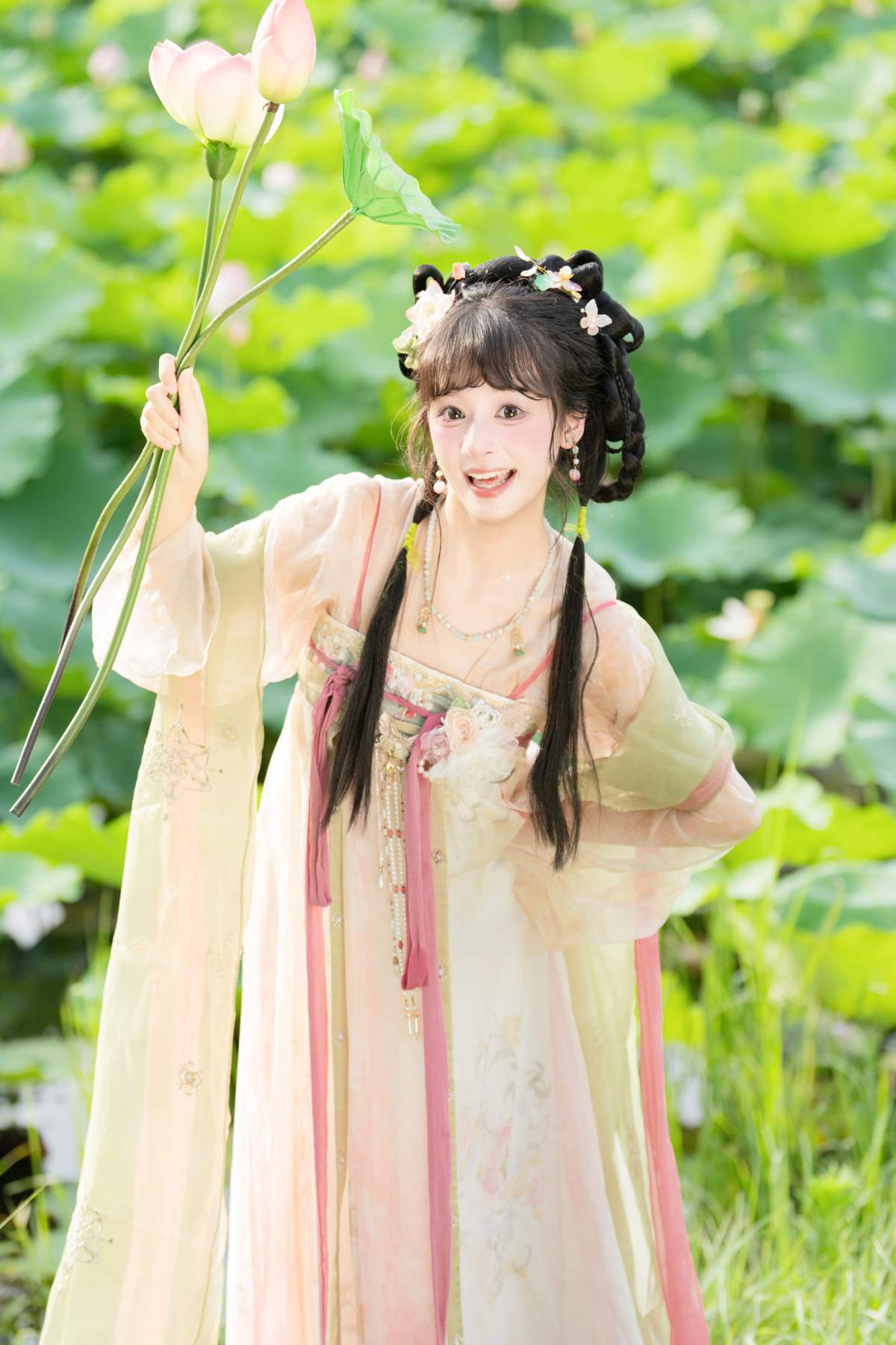 [YITUYU艺图语]2025.08.22 荷花仙子 夏芋小年 YITUYU艺图语-第1张