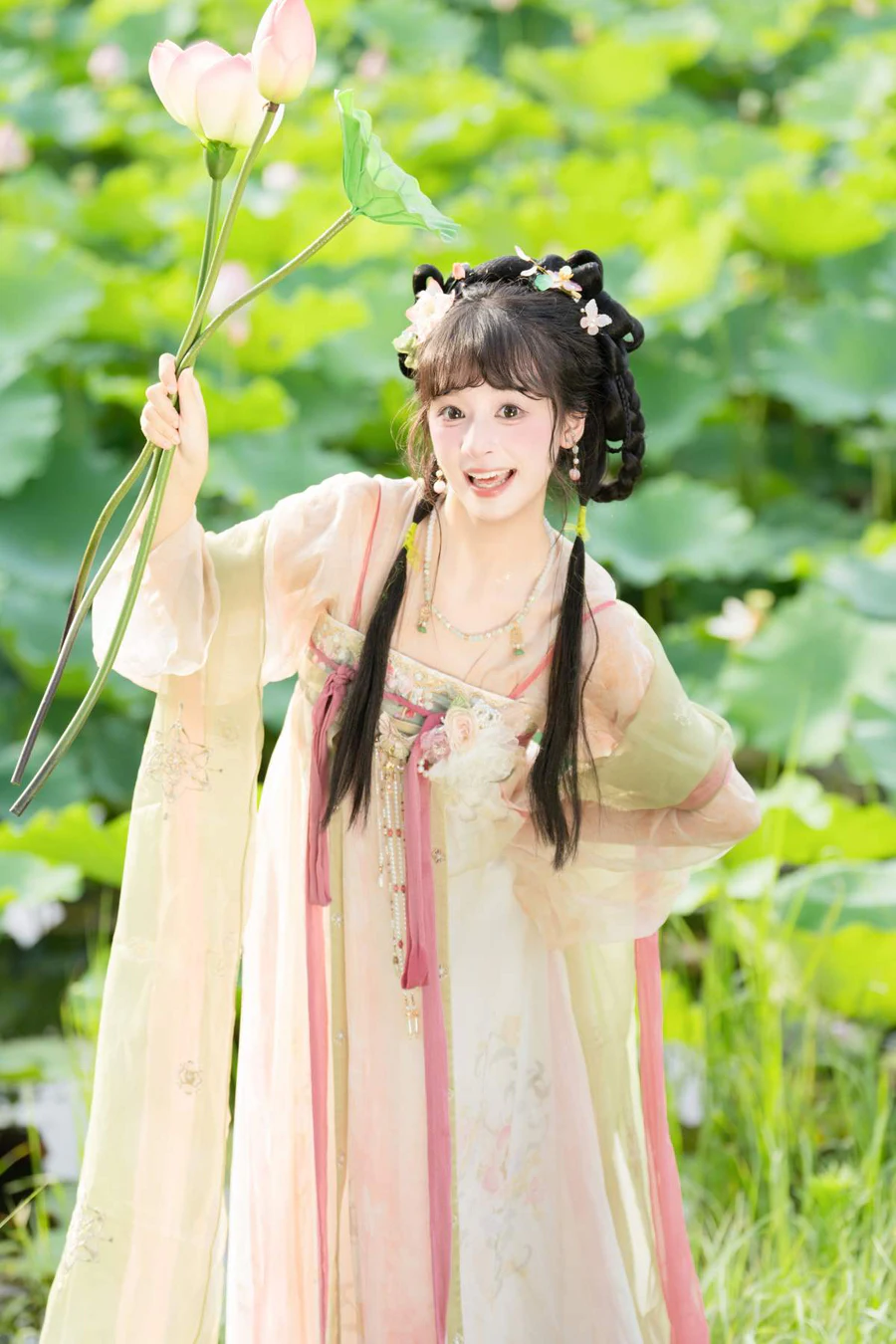 [YITUYU艺图语]2025.08.22 荷花仙子 夏芋小年 YITUYU艺图语-第1张