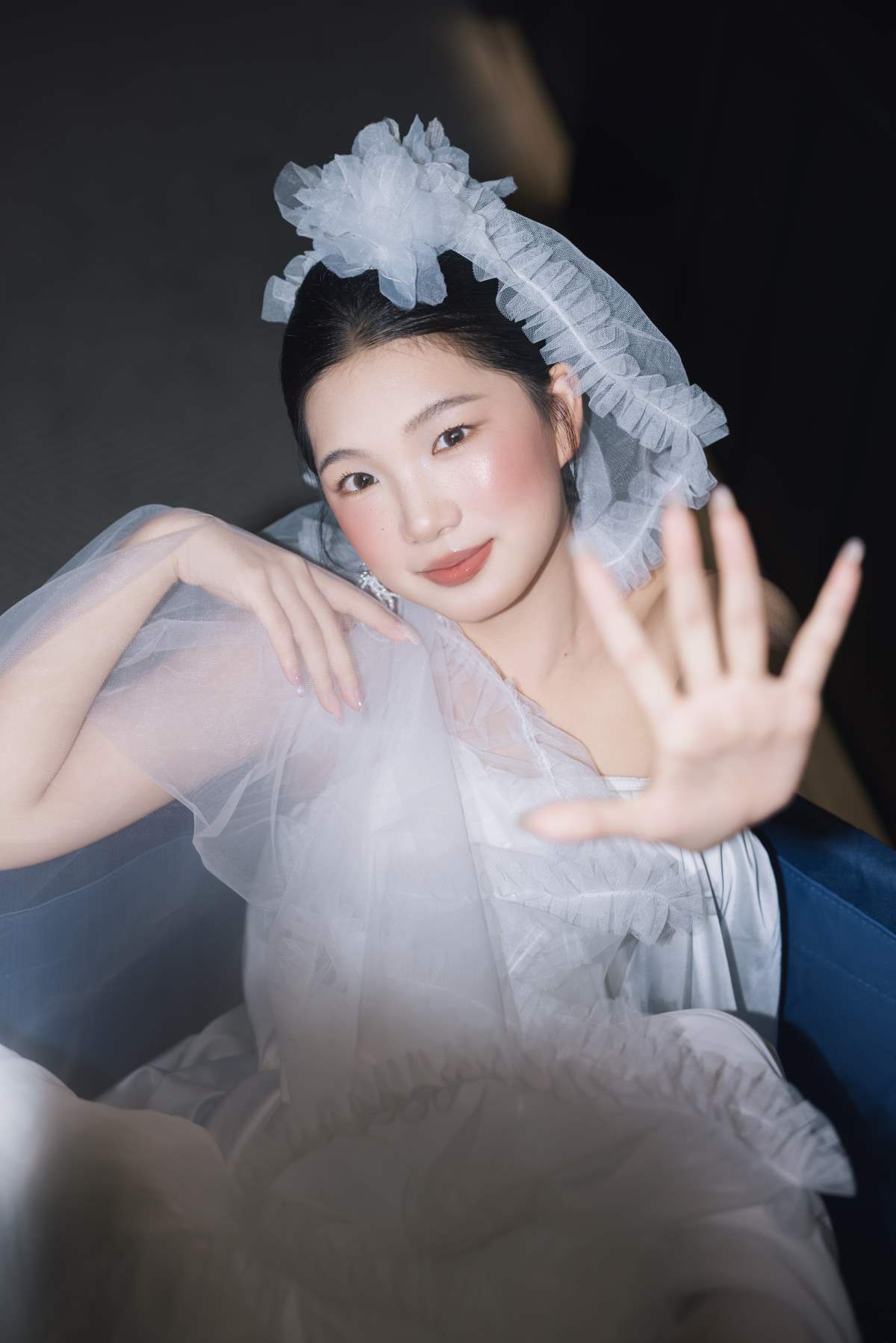 [YITUYU艺图语]2025.08.24 光影邂逅白裙的瞬间 一杯杨枝 YITUYU艺图语-第1张