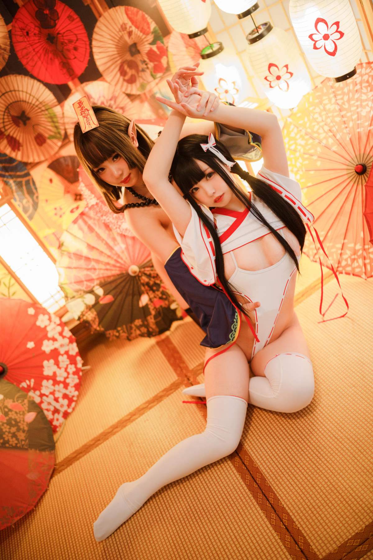 十万珍吱伏特 x 胡桃猫Kurumineko – 巫 Cosplay-第1张