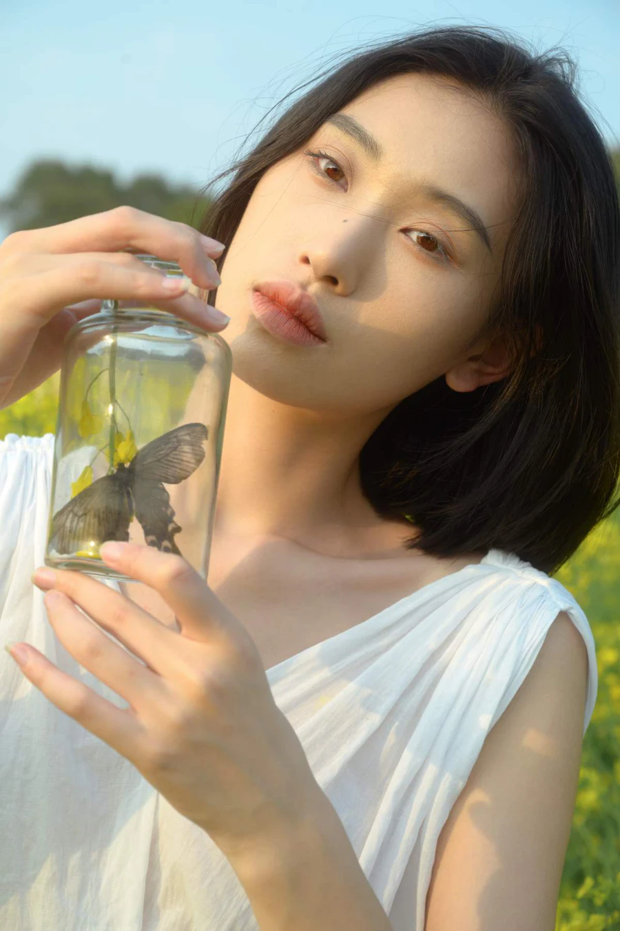 [YITUYU艺图语]2025.08.26 蝴蝶与油菜花 心洁 YITUYU艺图语-第1张