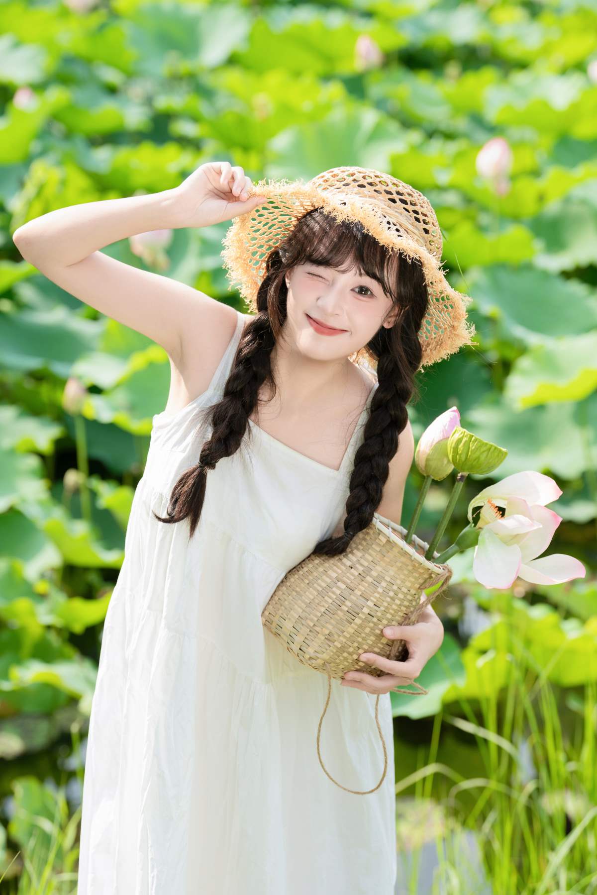 [YITUYU艺图语]2025.08.27 荷塘 夏芋小年 YITUYU艺图语-第1张