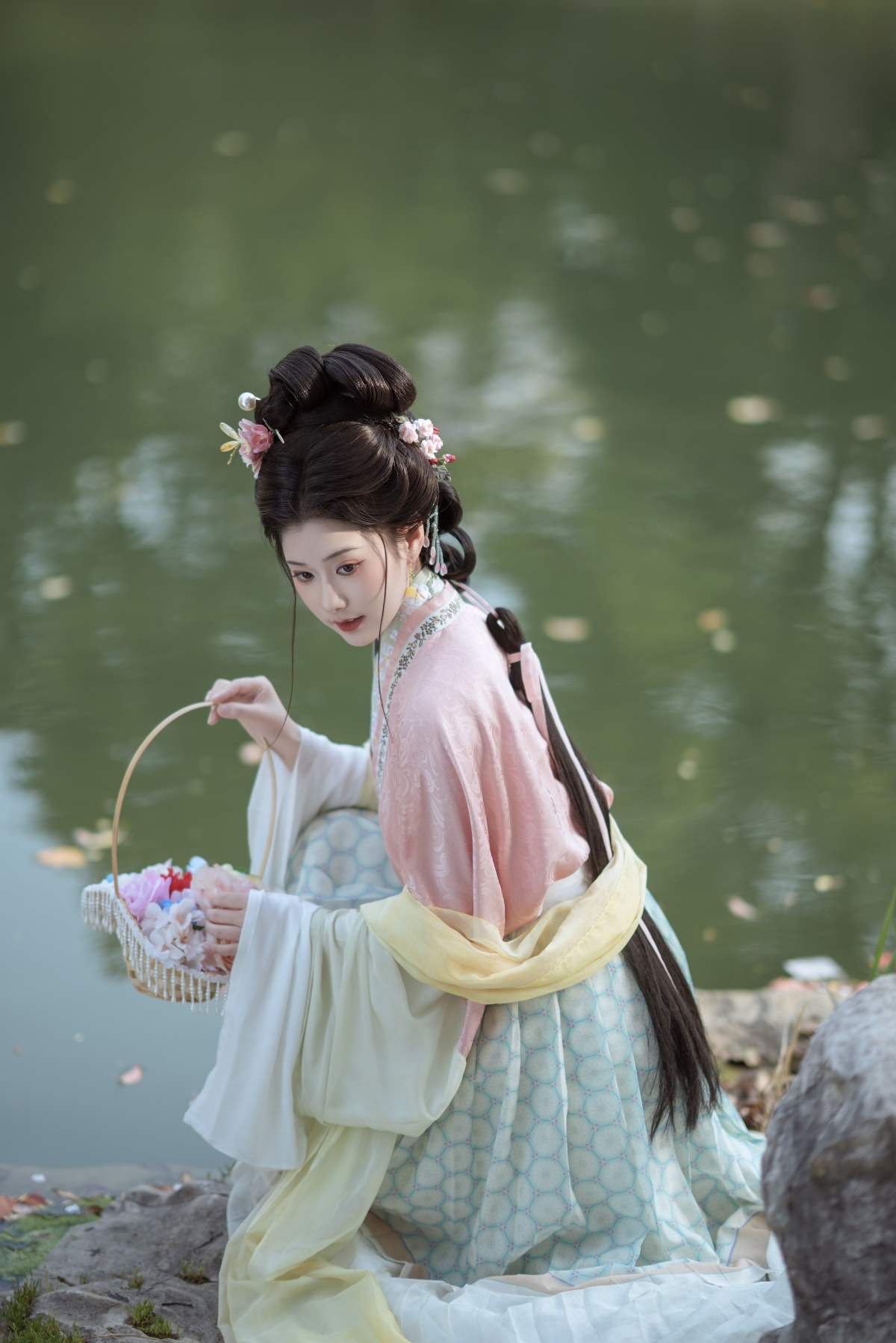 [YITUYU艺图语]2025.08.26 应是绿肥红瘦 绛朱_ YITUYU艺图语-第1张