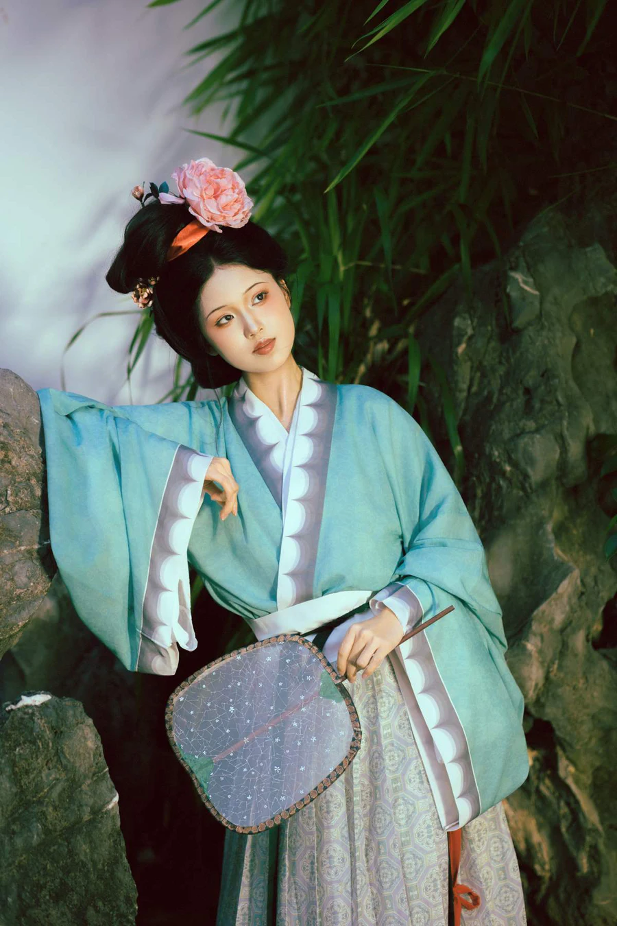 [YITUYU艺图语]2025.08.27 闲庭信步 闲余凡身 YITUYU艺图语-第1张