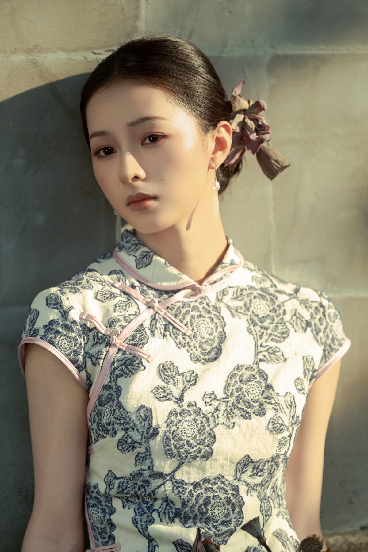 [YITUYU艺图语]2025.08.27 旗袍 世上何来常青树 沈嘉禾 YITUYU艺图语-第1张