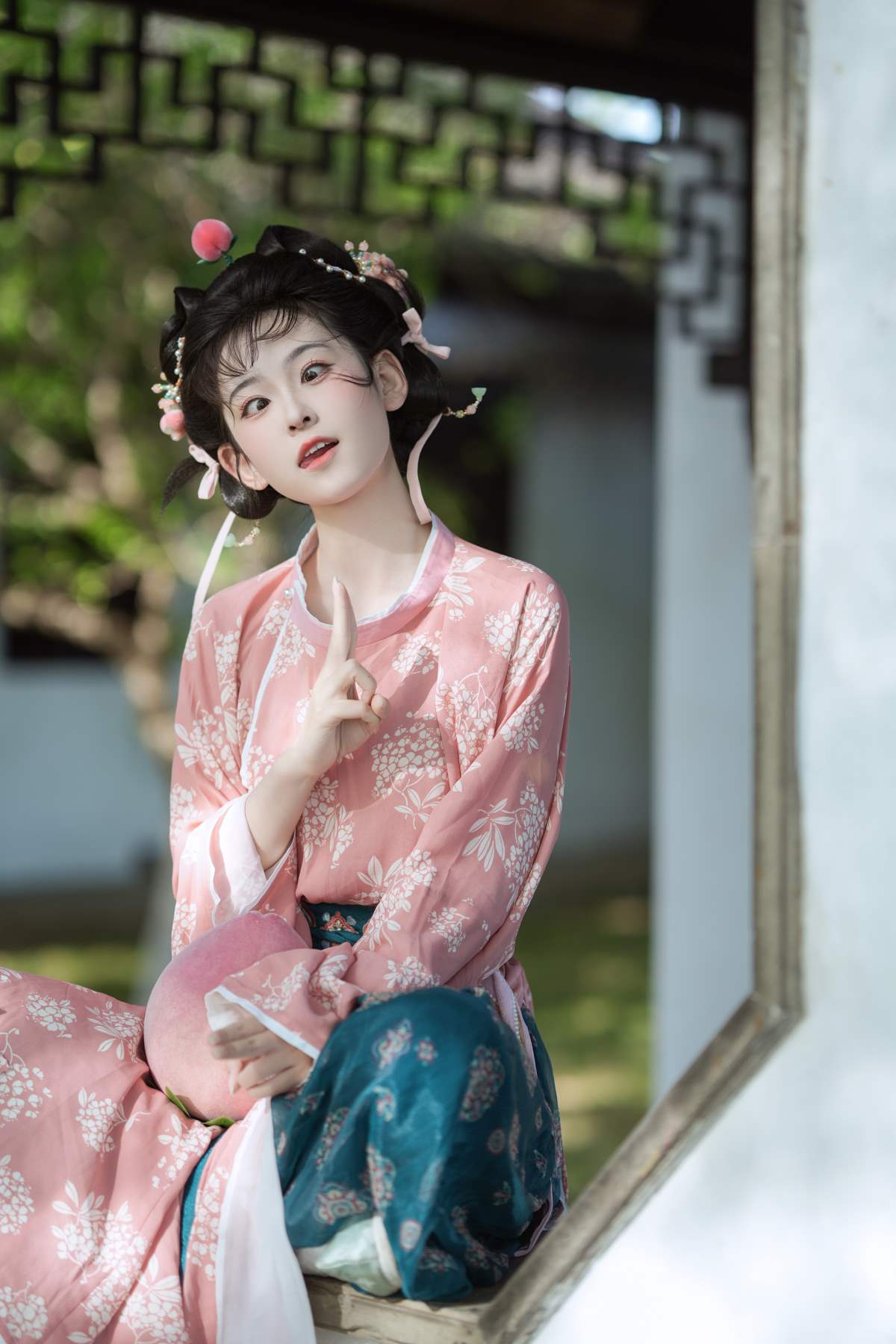 [YITUYU艺图语]2025.08.28 小桃仙 甜心芽芽 YITUYU艺图语-第1张