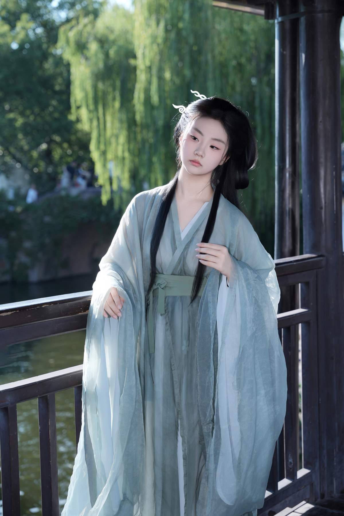 [YITUYU艺图语]2025.08.30 清冷风汉服 青青 YITUYU艺图语-第1张