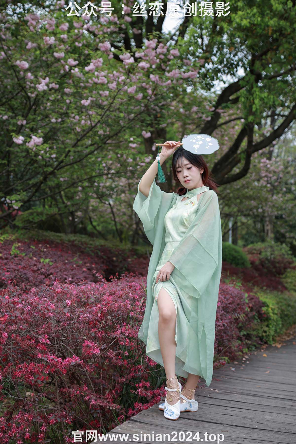 丝恋摄影 NO.040 小梦-古装汉服  白色绣花鞋 超薄肉丝 金色脚链 丝恋摄影-第1张