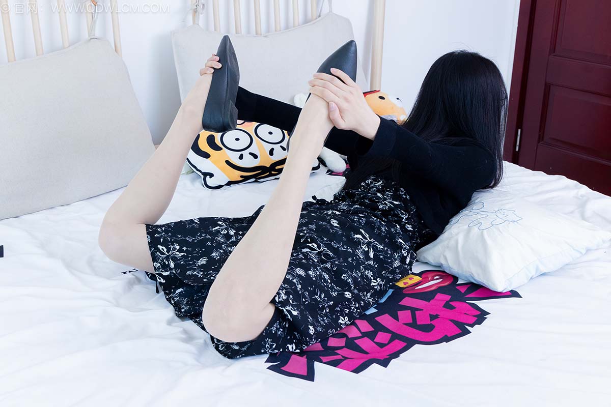 物恋传媒 NO.2580 茯苓-平底鞋、薄肉丝、裸足 WLCM物恋传媒-第2张