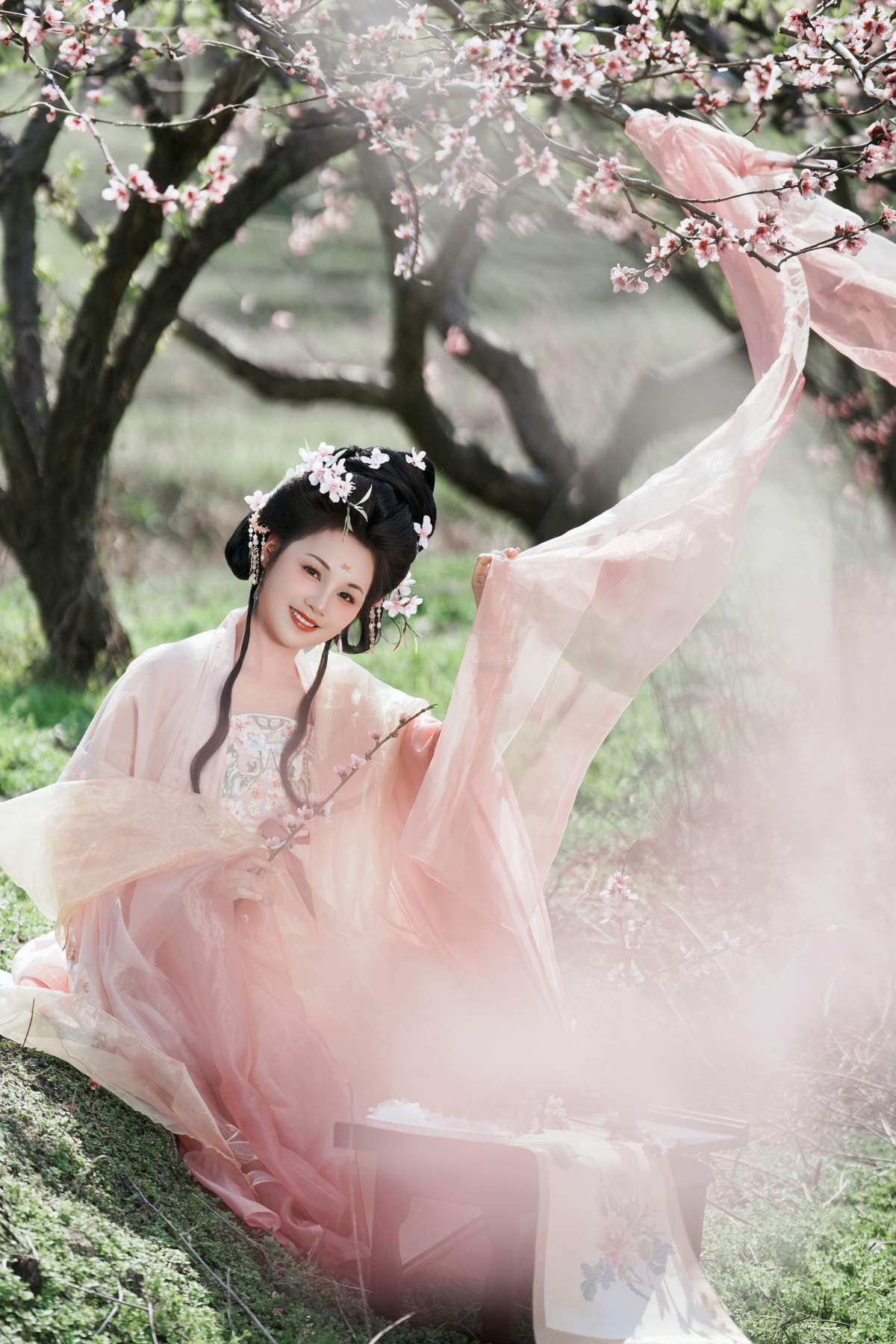 [YITUYU艺图语]2025.09.04 桃花古风人像拍摄 泱泱泱呀 YITUYU艺图语-第1张