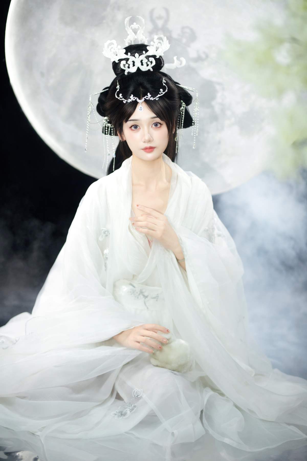 [YITUYU艺图语]2025.09.05 嫦娥 一只大大大李子 YITUYU艺图语-第1张