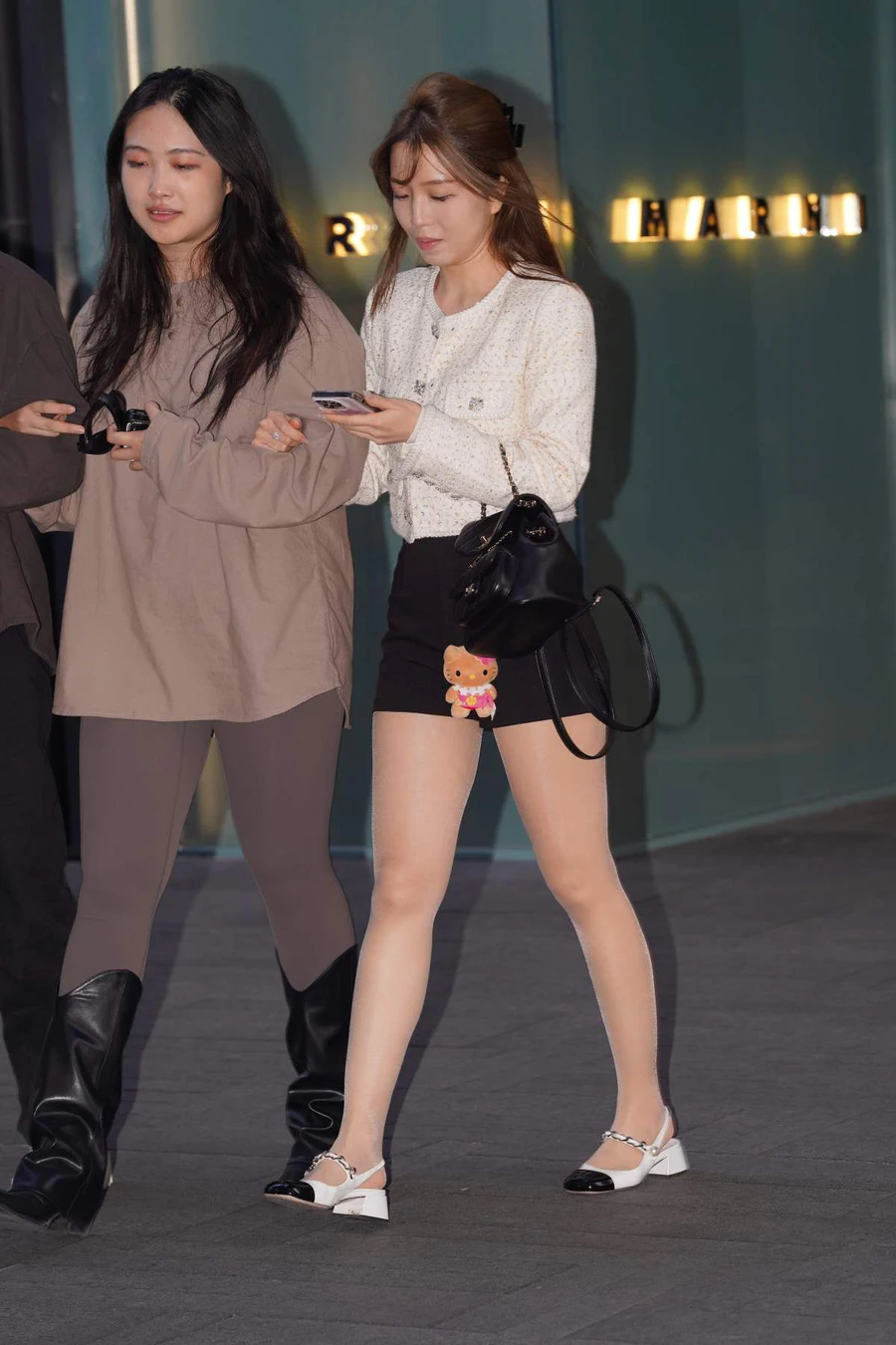 精选街拍作品 NO.5226 黑色短裤配肉丝 街拍-第1张