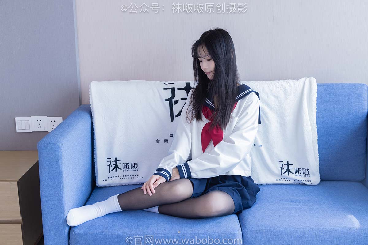 [BoBoSocks袜啵啵]NO.642 甜甜圈-过膝靴、板鞋、白棉袜、薄黑丝 BoBoSocks袜啵啵-第1张