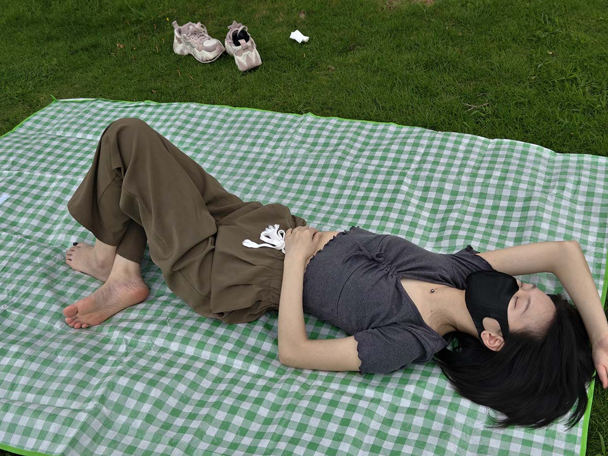 约拍系列 002号作品 口罩嫩白脚 约拍系列-第2张