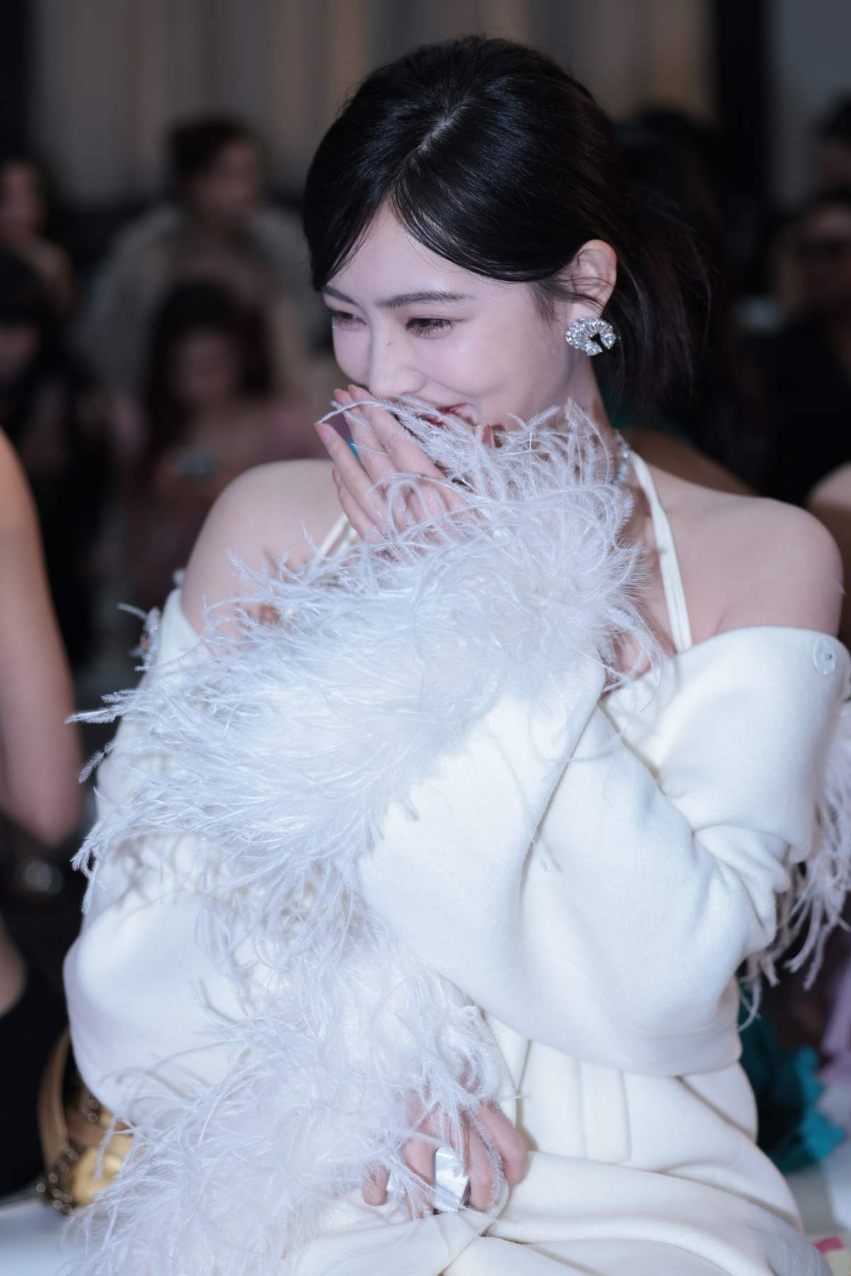 精选街拍作品 NO.5239 优雅白裙 街拍-第1张