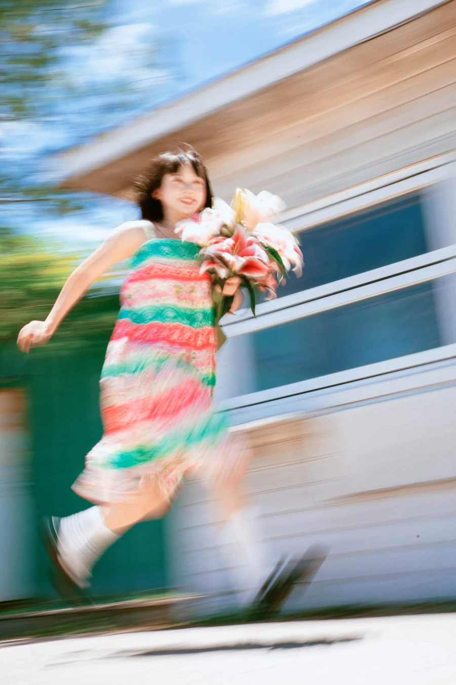 [YITUYU艺图语]2025.09.19 夏日和少女 折耳猪_ YITUYU艺图语-第1张