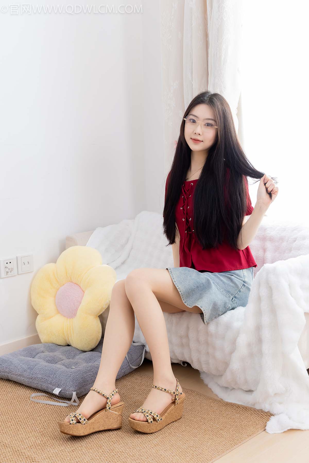 物恋传媒 NO.2607 小羊-三双高跟凉鞋、薄肉丝、裸足 WLCM物恋传媒-第2张