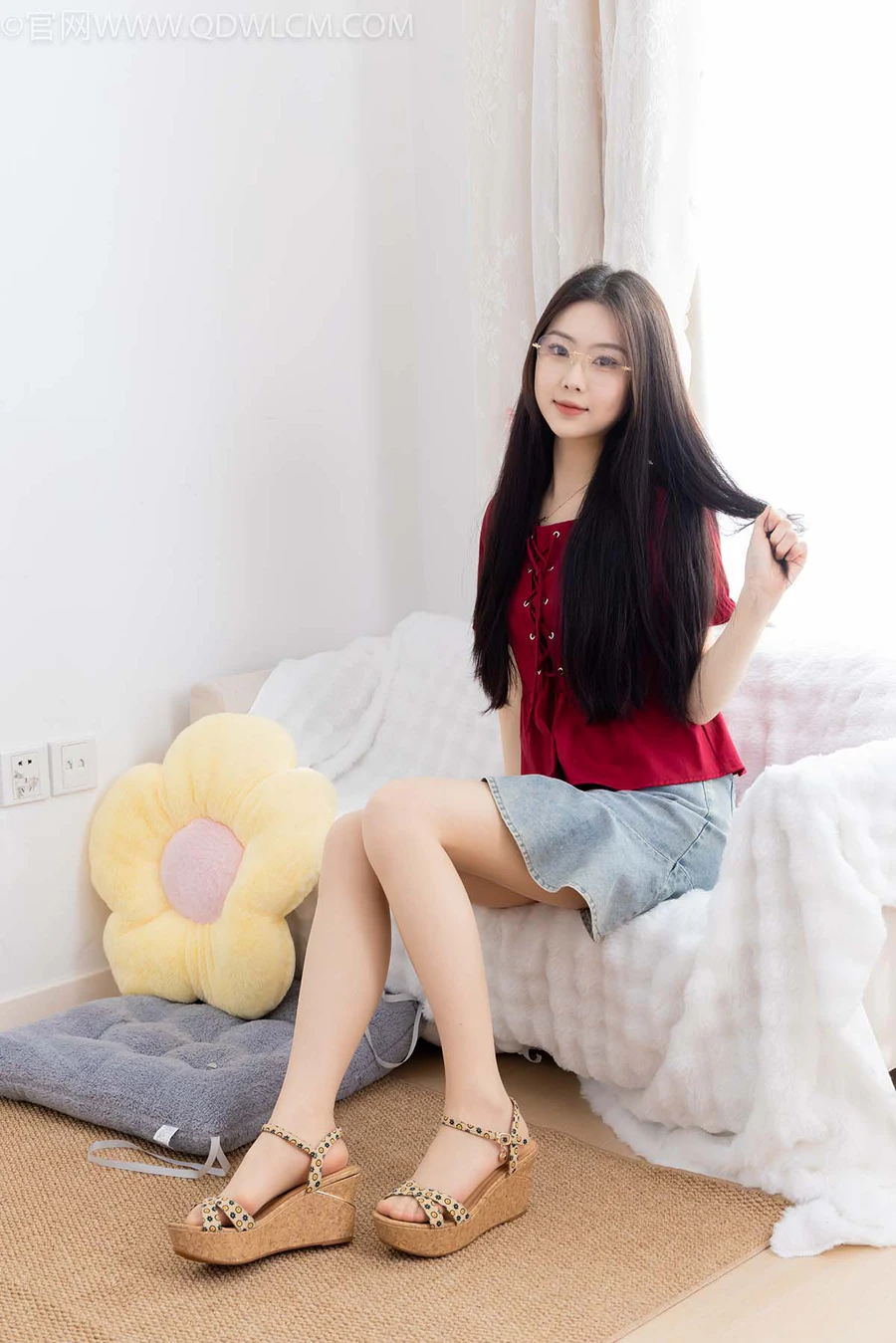 物恋传媒 NO.2607 小羊-三双高跟凉鞋、薄肉丝、裸足 WLCM物恋传媒-第2张