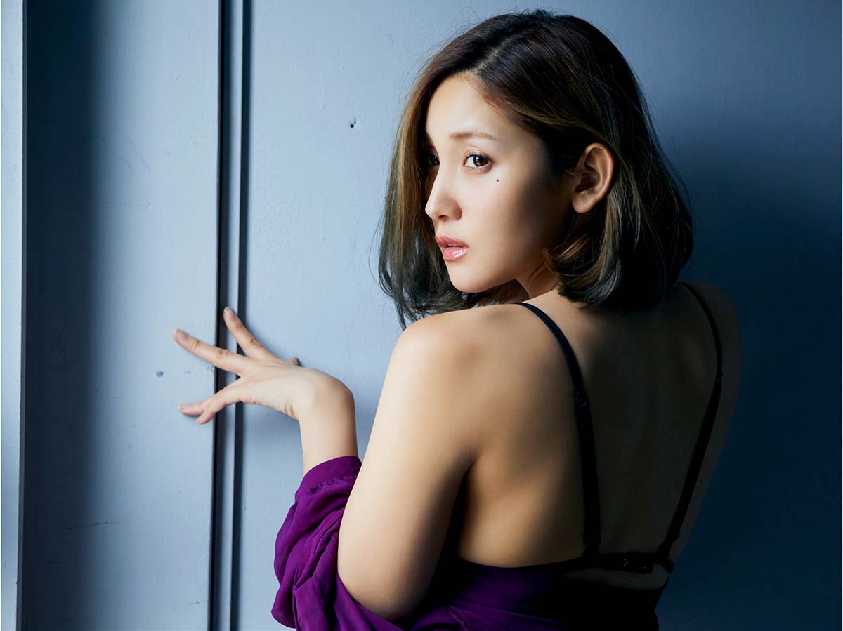 小島みゆ – 煌めき Photobook-第2张