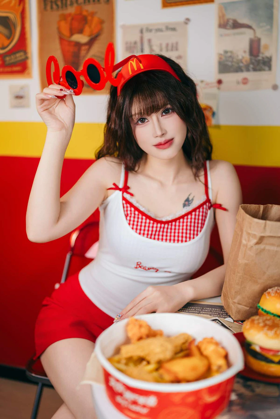 鹿八岁 – 麦门打工日记 Cosplay-第1张