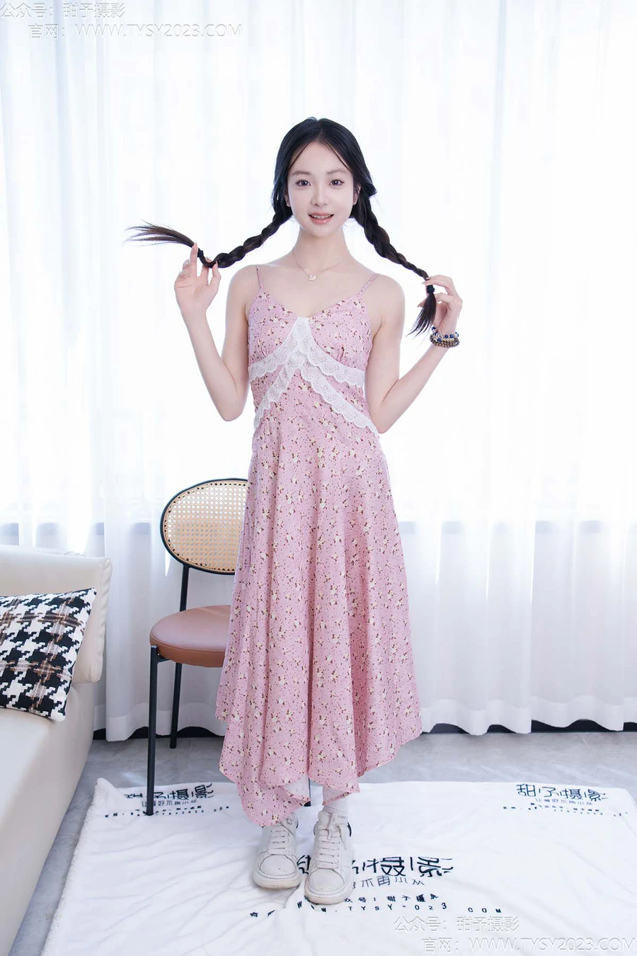 甜予摄影 NO.202 柠檬-板鞋、白棉袜、裸足 TYSY甜予摄影-第1张