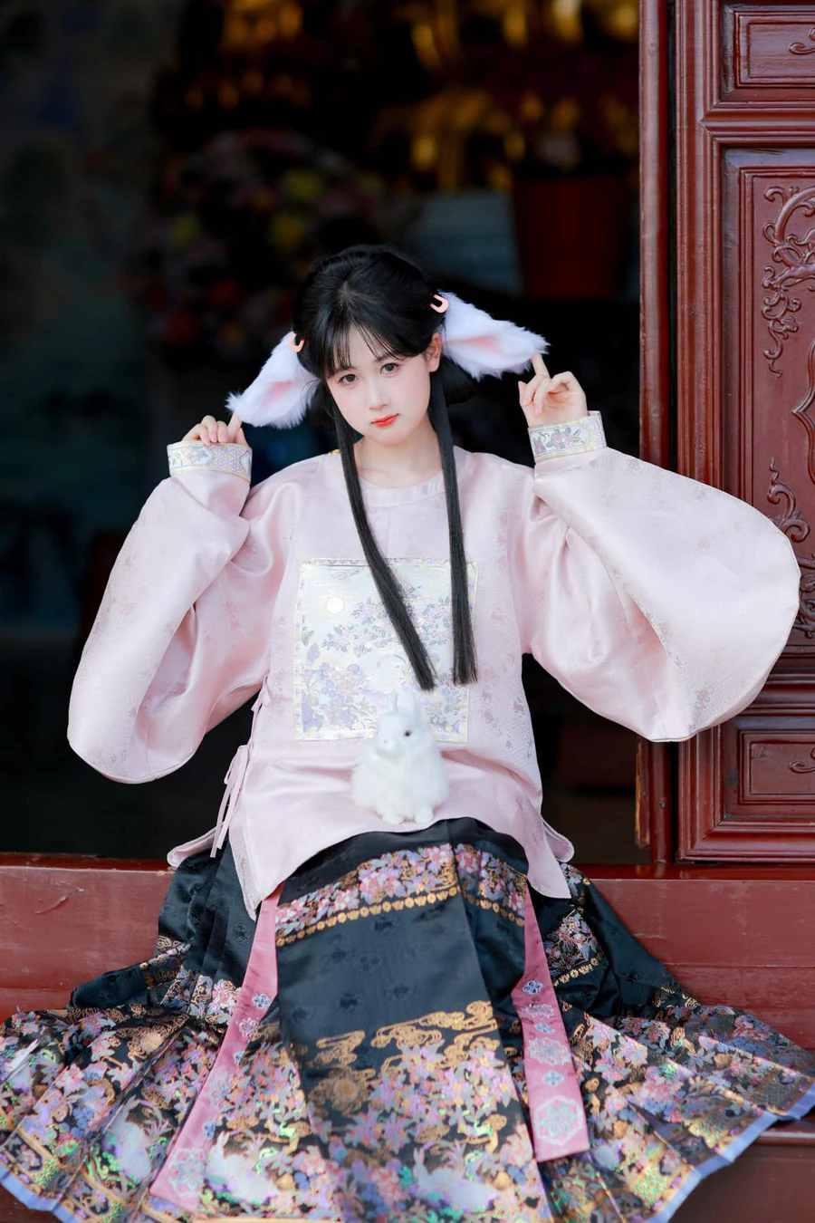 [YITUYU艺图语]2025.09.29 兔兔我又来人间过中秋了 小鹅酱酱酱 YITUYU艺图语-第1张