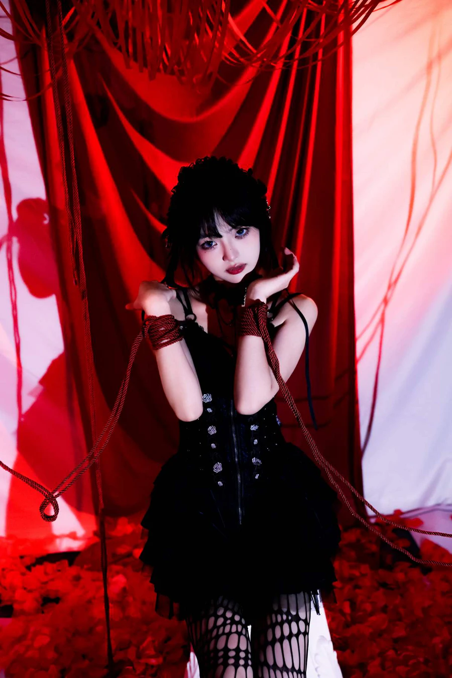 [YITUYU艺图语]2025.10.03 红色娃娃 ## YITUYU艺图语-第1张