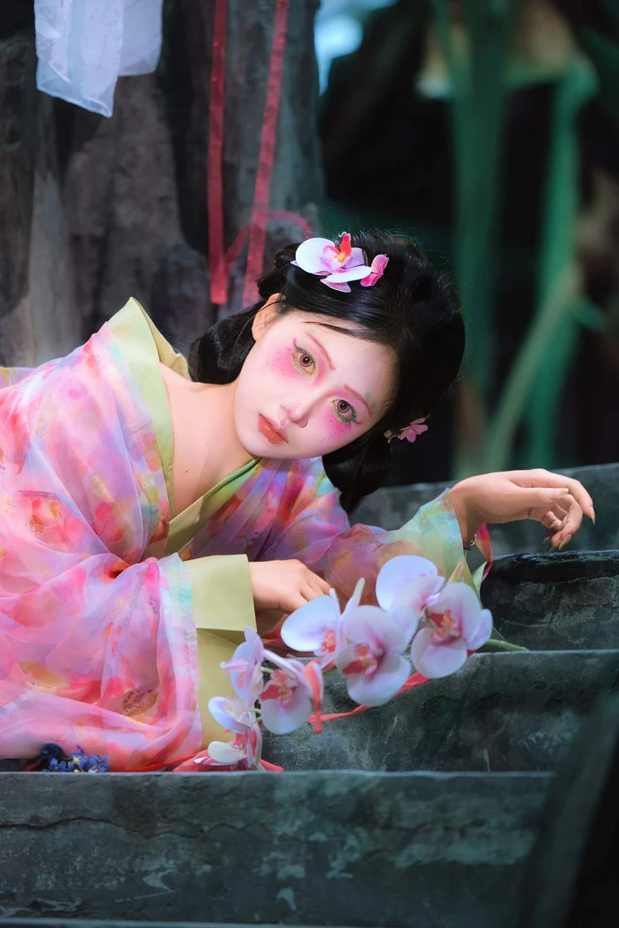 [YITUYU艺图语]2025.10.10 兰花螳螂 玉彤 YITUYU艺图语-第1张