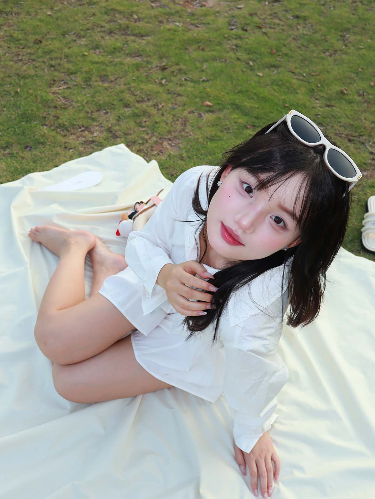 约拍系列 019号作品 白衣凉鞋 约拍系列-第2张