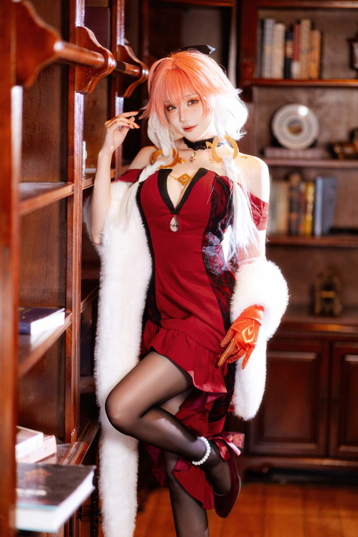 瓜希酱 – 鸣潮 长离必胜客 Cosplay-第1张