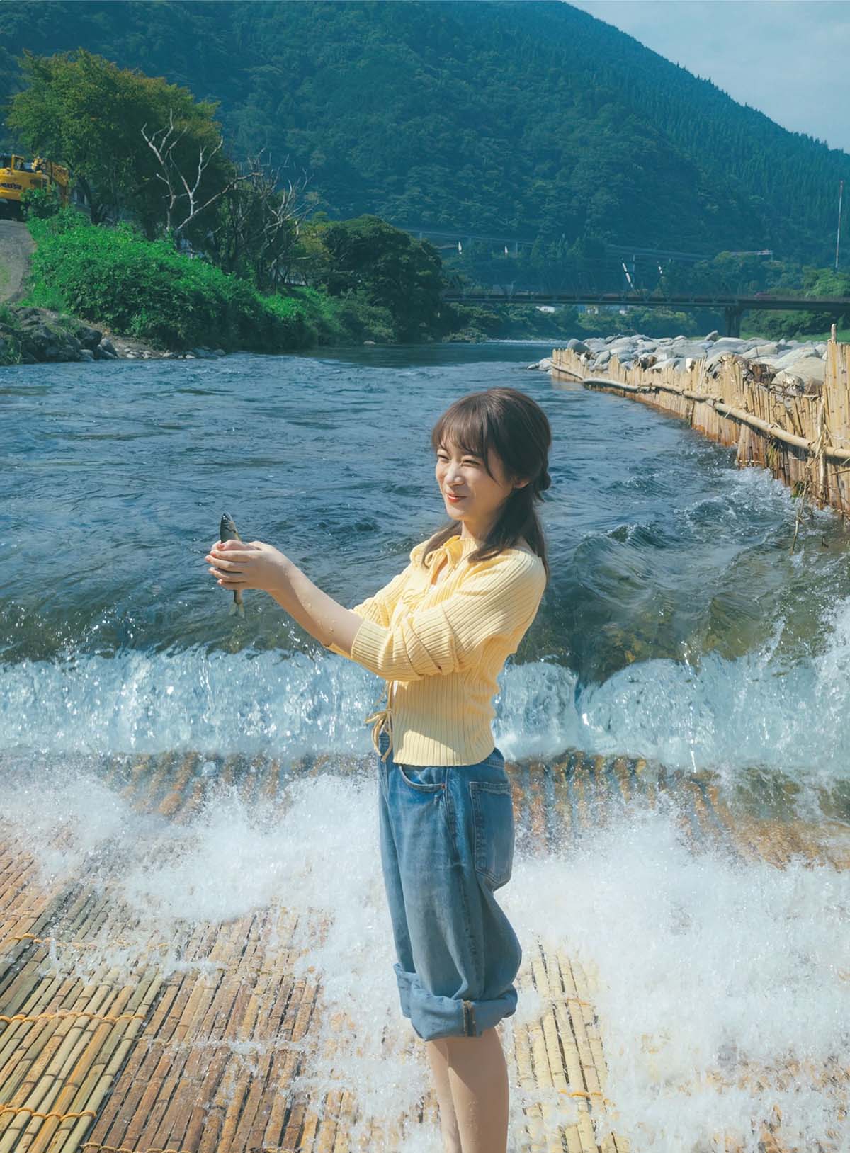 秋元真夏 – 淡淡(あわあわ) Photobook-第2张