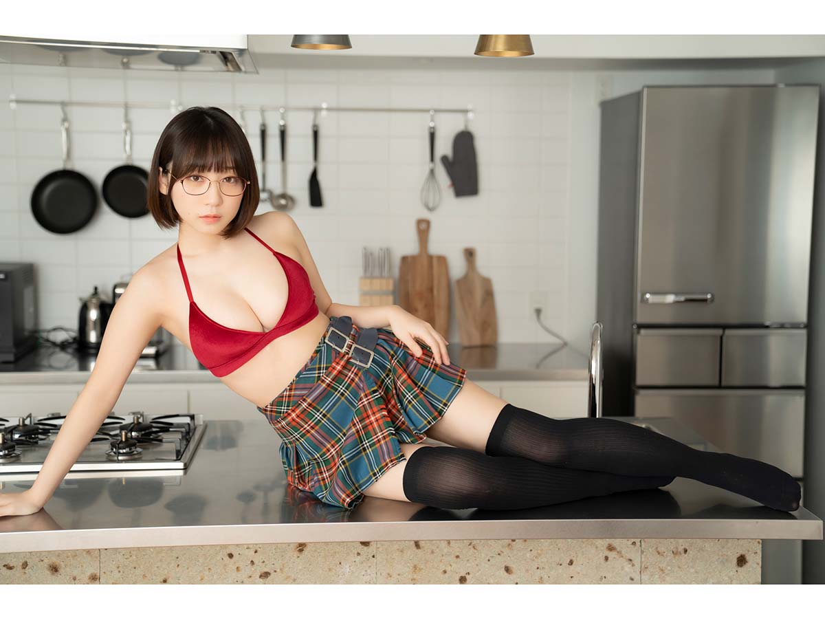 伊織もえ – もえファースト Photobook-第2张