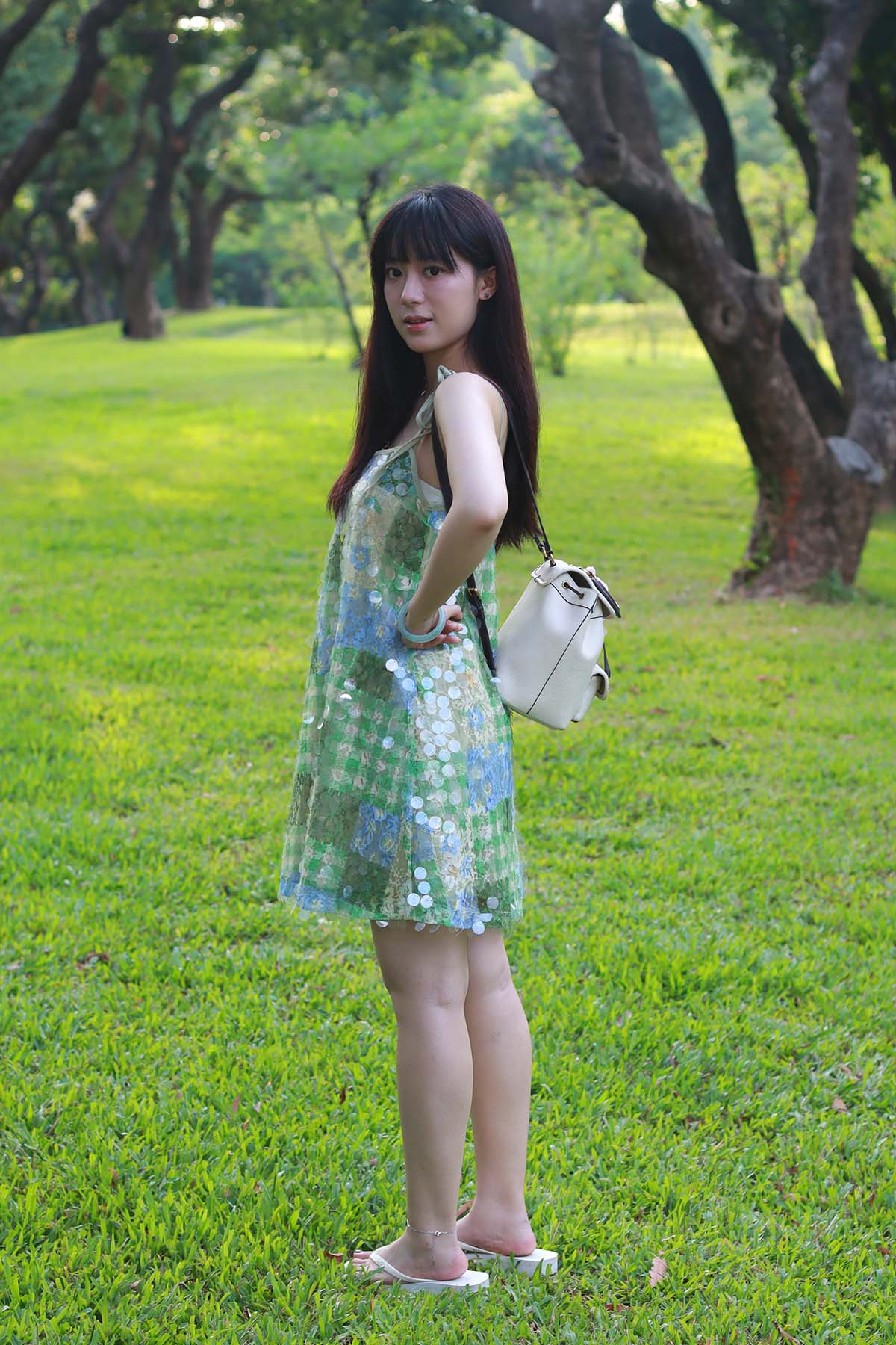 约拍系列 020号作品 超高颜值短裙学生妹小姐姐 约拍系列-第1张