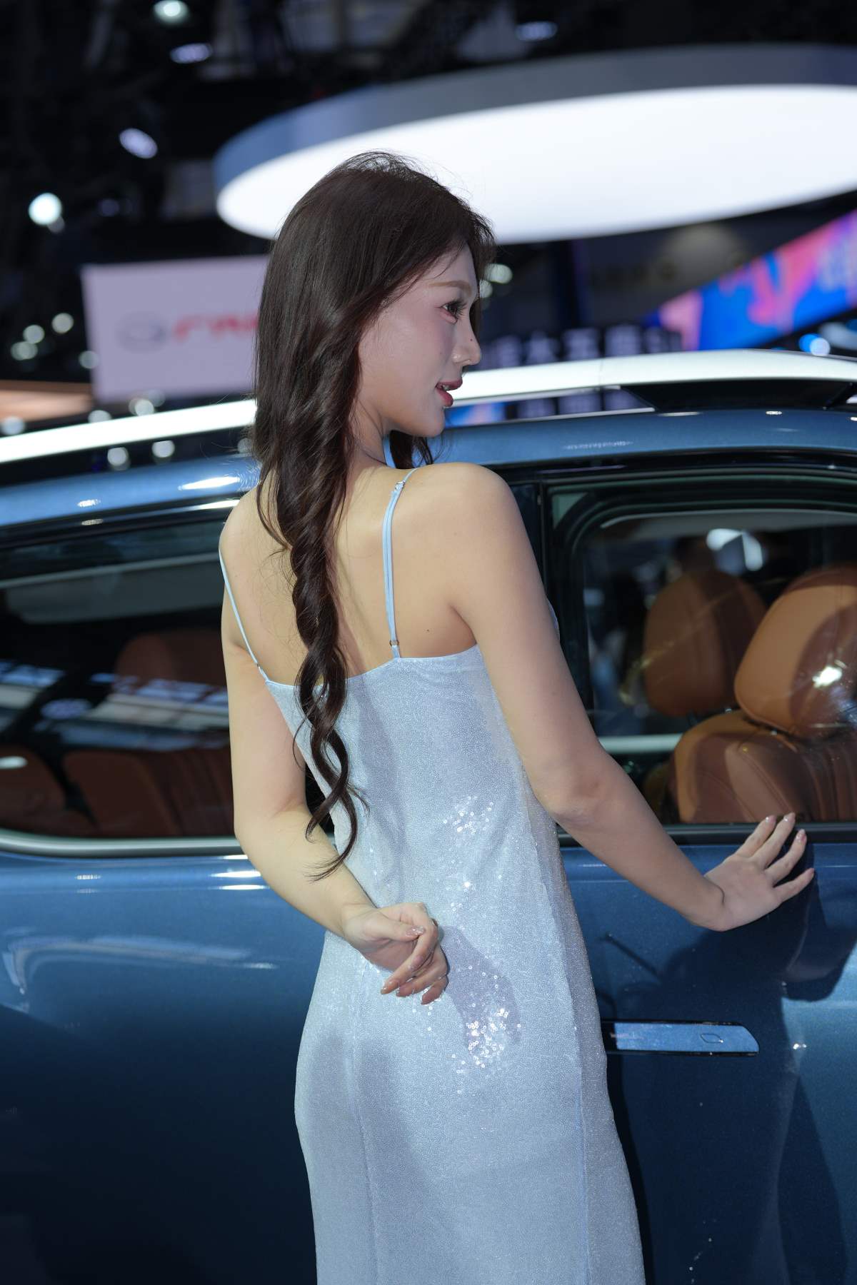 精选街拍作品 NO.5402 天蓝色女神小鱼sweet 街拍-第1张