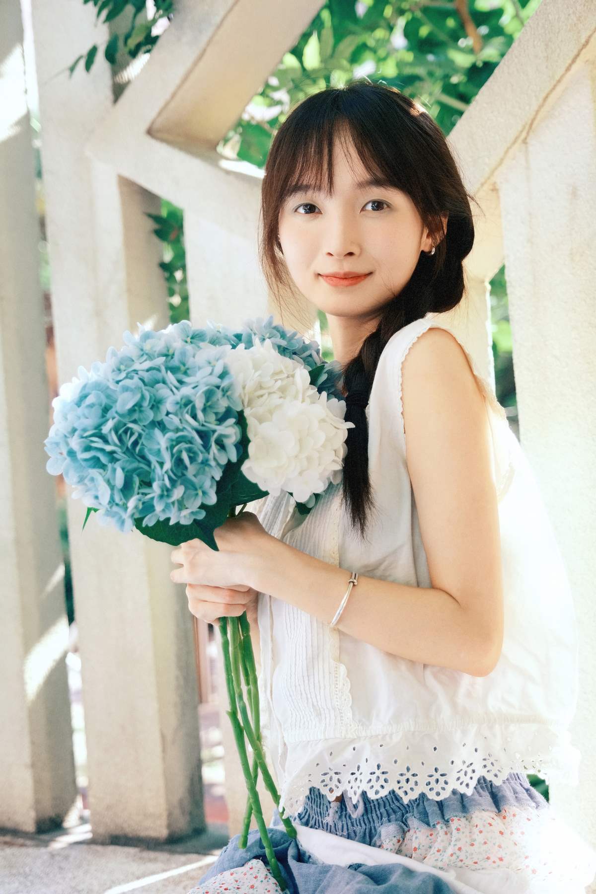 [YITUYU艺图语]2025.10.16 绣球 乌堆少女 YITUYU艺图语-第1张