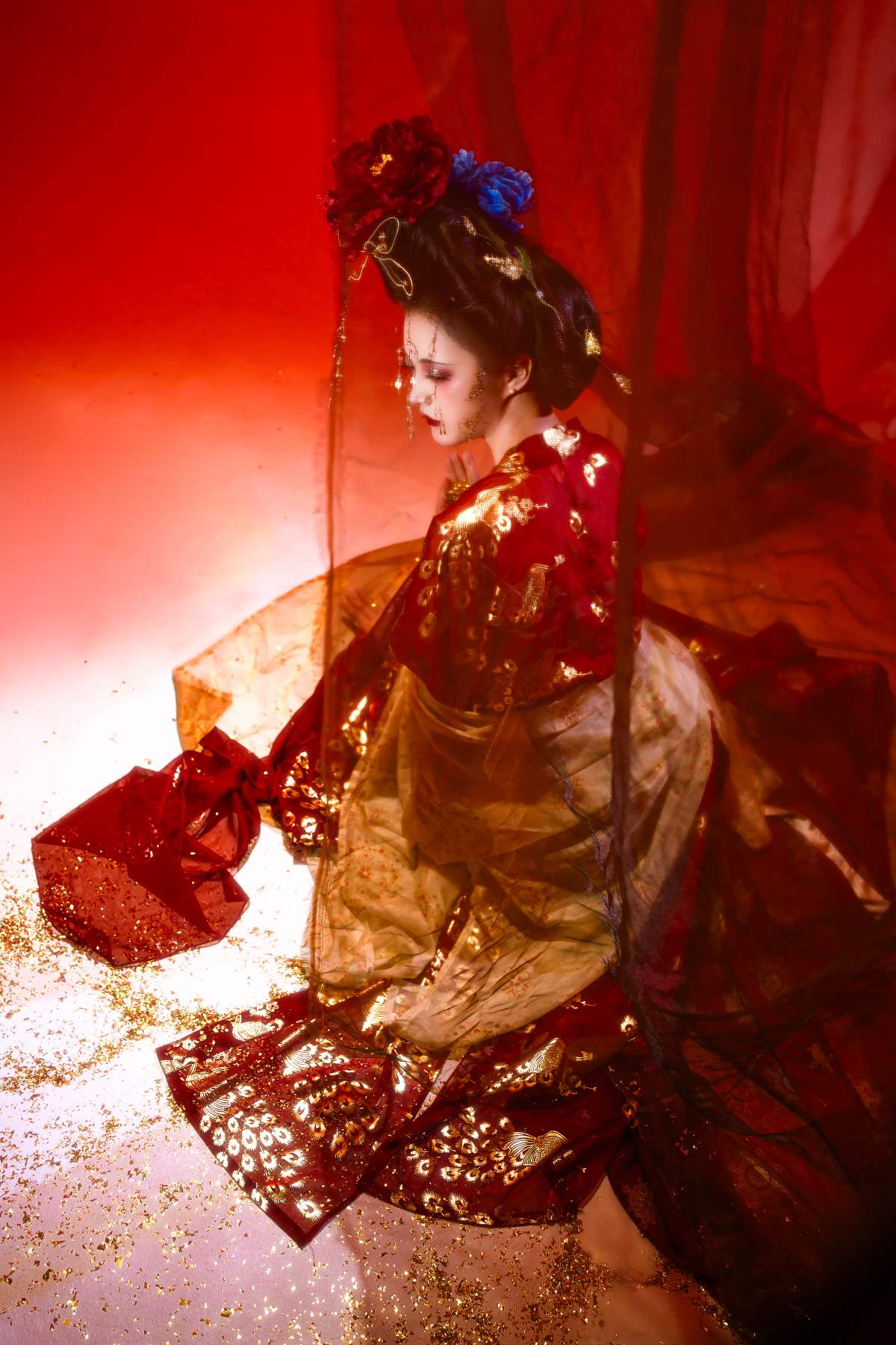 [YITUYU艺图语]2025.10.18 鎏金鲜红 端端呀 YITUYU艺图语-第1张