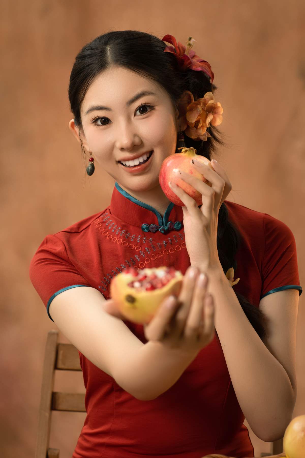 [YITUYU艺图语]2025.10.17 石榴少女 阿布力冰 YITUYU艺图语-第1张