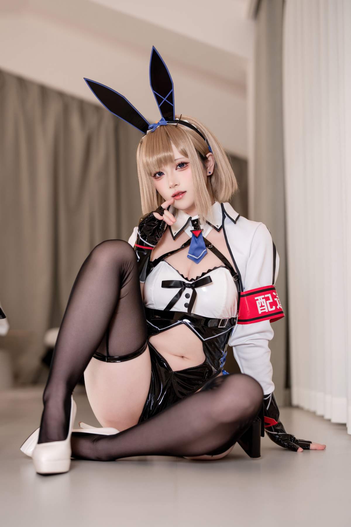 屿鱼 – 外卖兔女郎 小葵 Cosplay-第1张