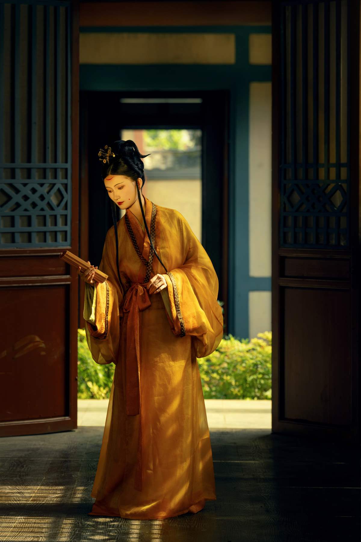 [YITUYU艺图语]2025.10.23 这本叫历史的书正一页页翻开 冰皮月亮蛋~ YITUYU艺图语-第1张