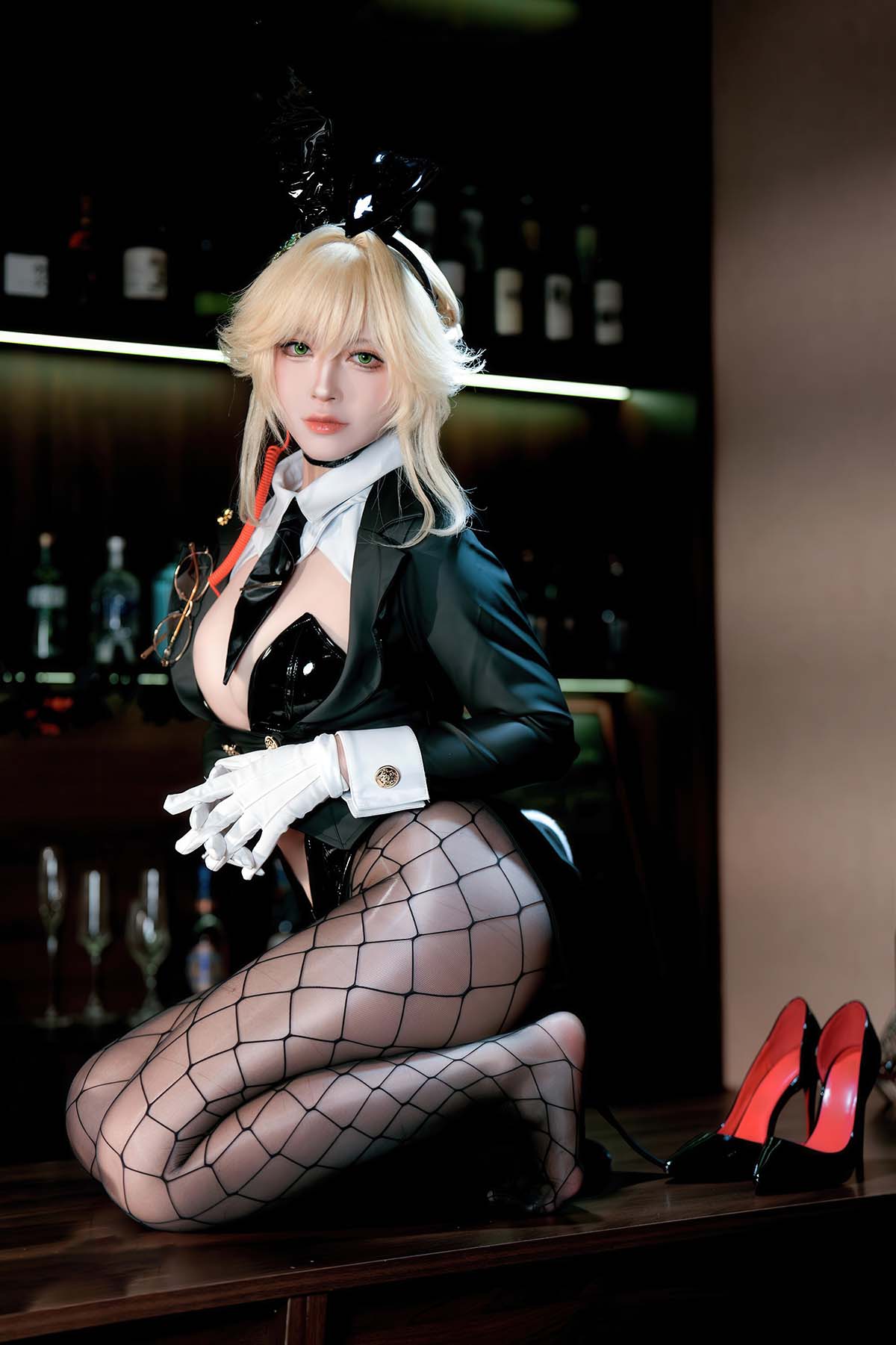 半半子 – 愛德ェントバニー Cosplay-第1张